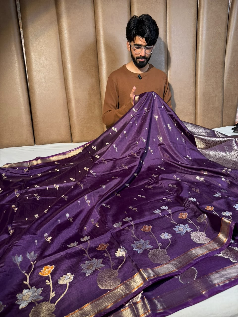 Bright Lavender Floral Border Chinia Silk Banarasi Saree