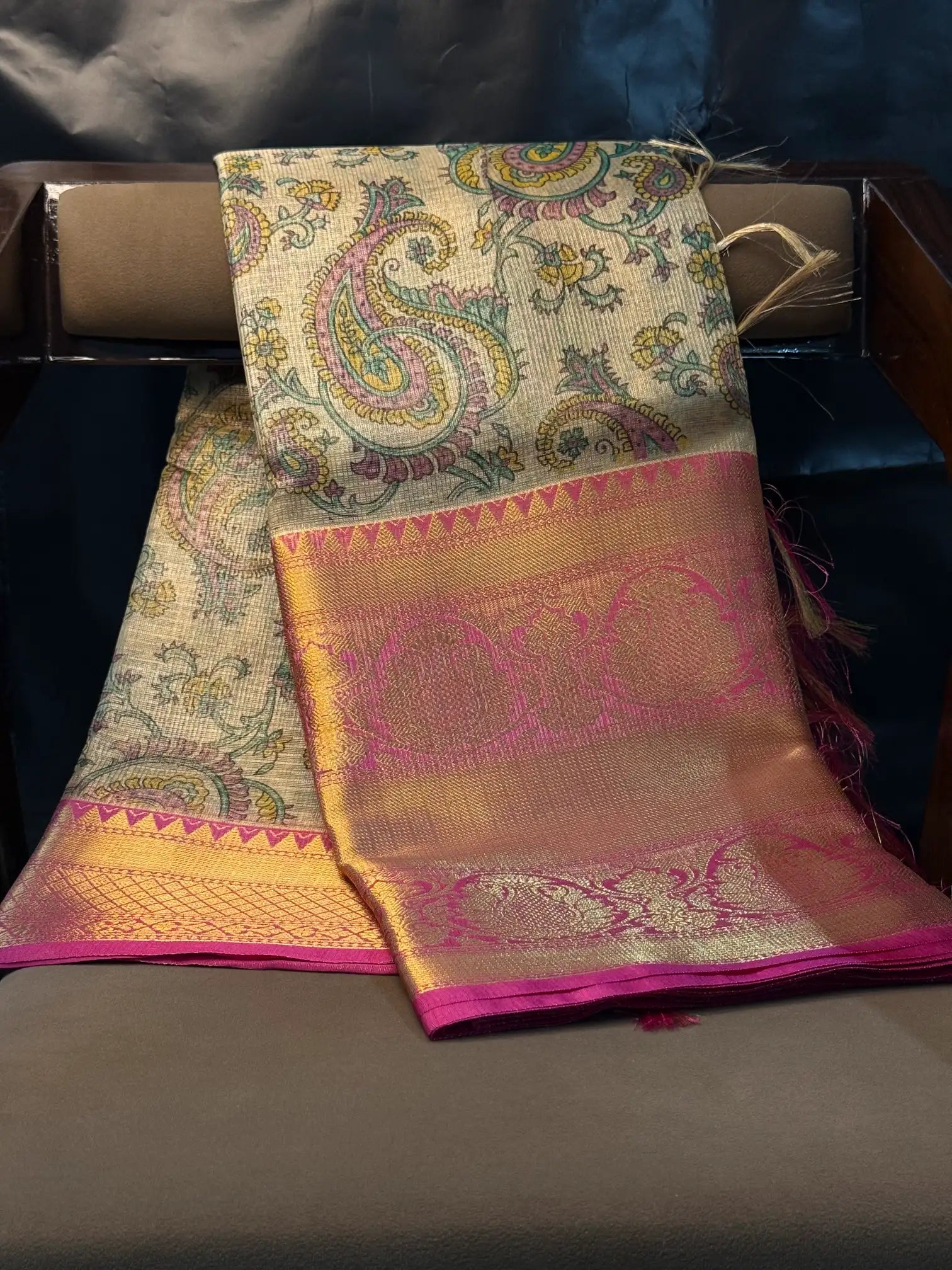 Traditional weave Softsilk Banarasi saree