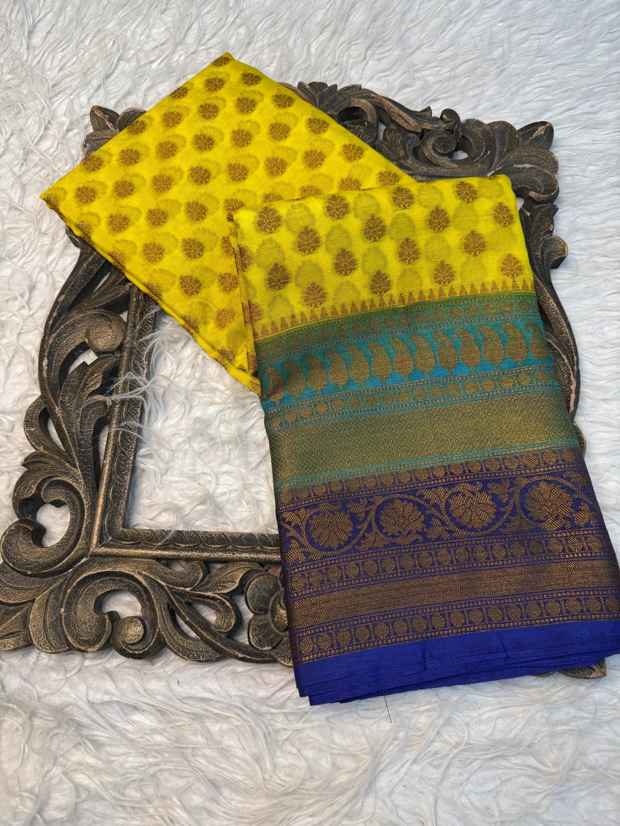 Contemporary Weave Softsilk Heritage Banarasi Saree