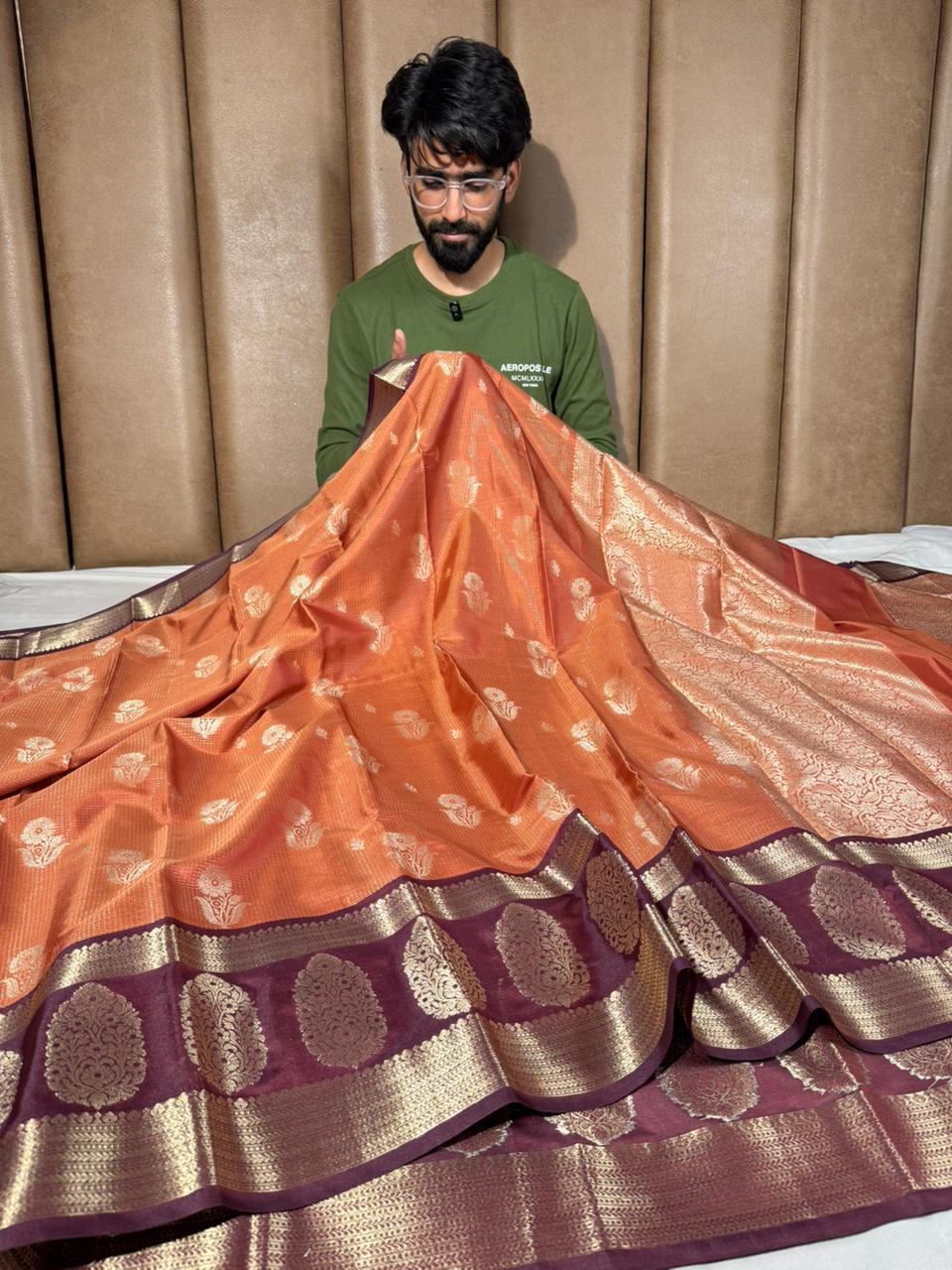 Rusted Shade Intricate Weave Banarasi Silk Saree