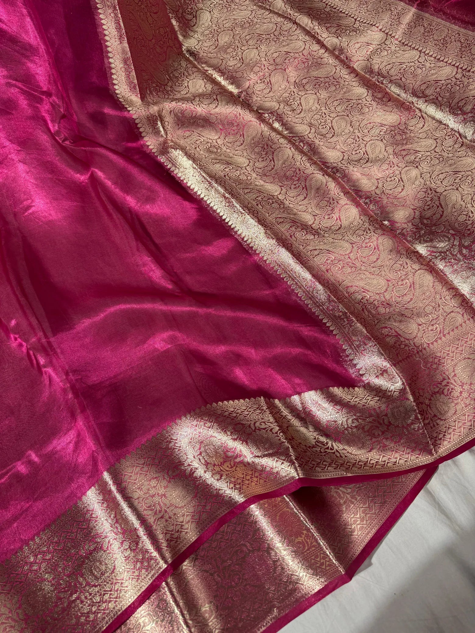 pure tissue silk saree with rich pallu and blouse