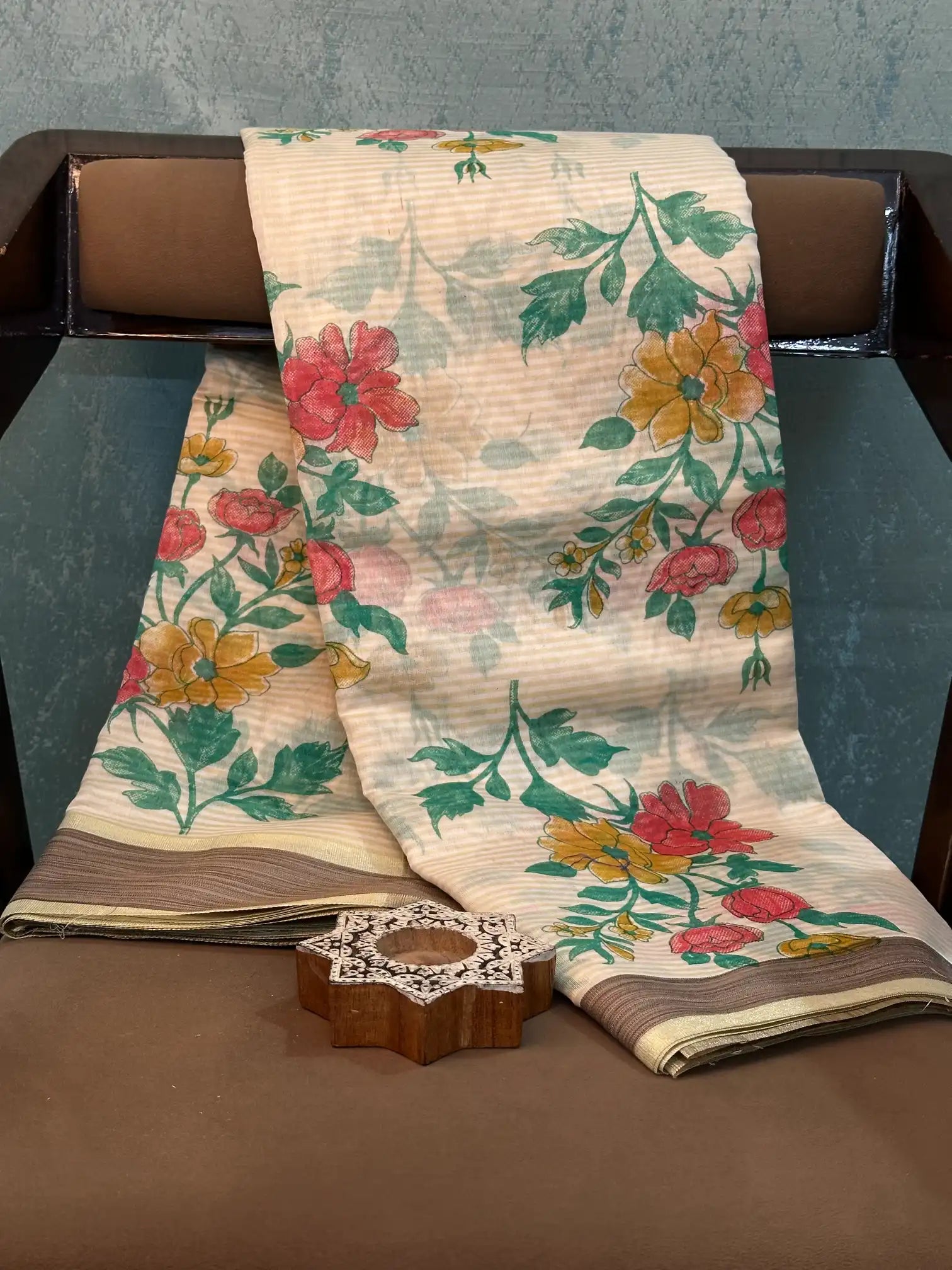 Contemporary Weave Kora Tissue Silk Banarasi Saree
