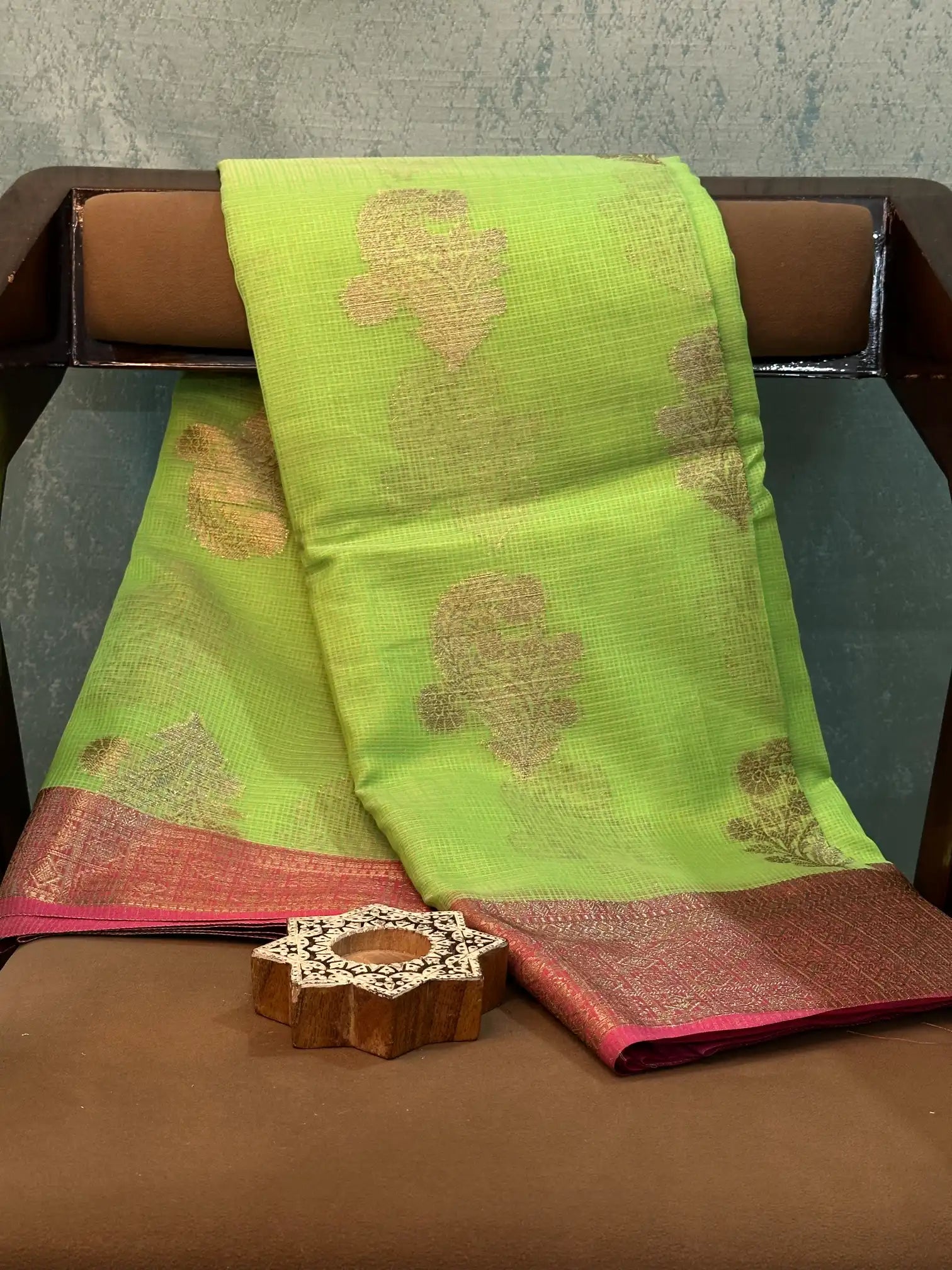 Eccentric Weave Softsilk Traditional Banarasi Saree