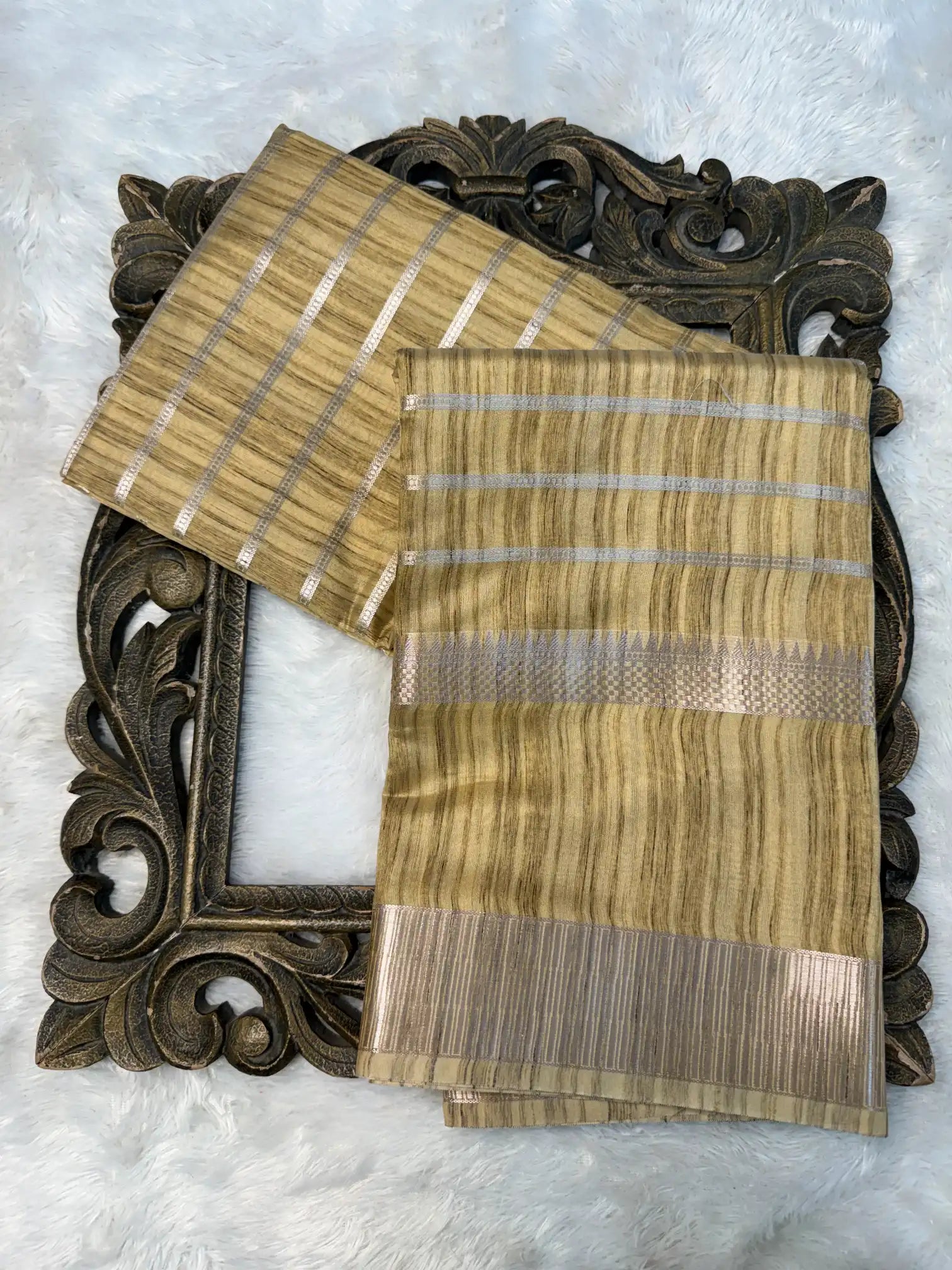 Eccentric Weave Softsilk Traditional Banarasi Saree