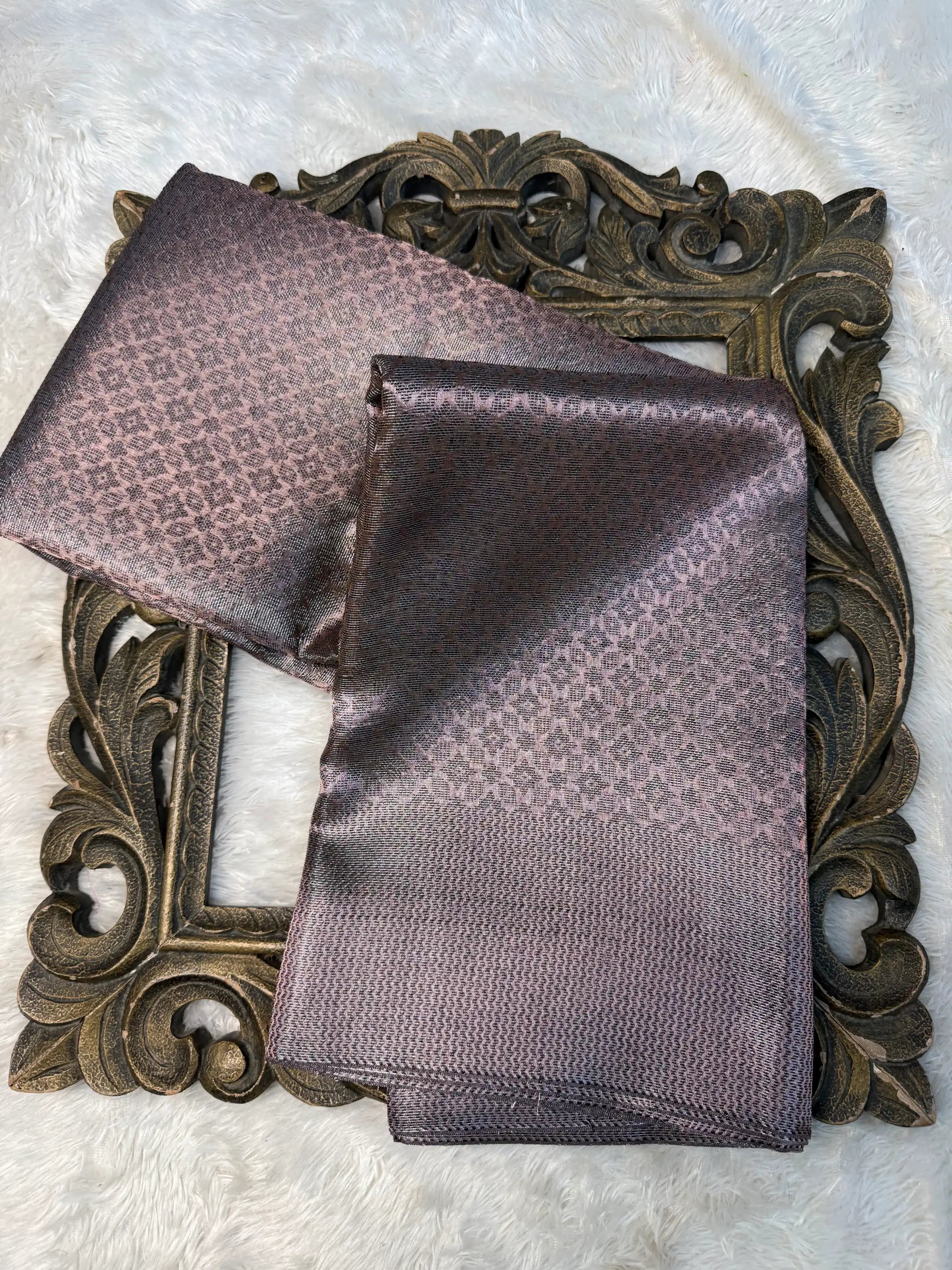 Contemporary Weave Kora Tissue Silk Banarasi Saree