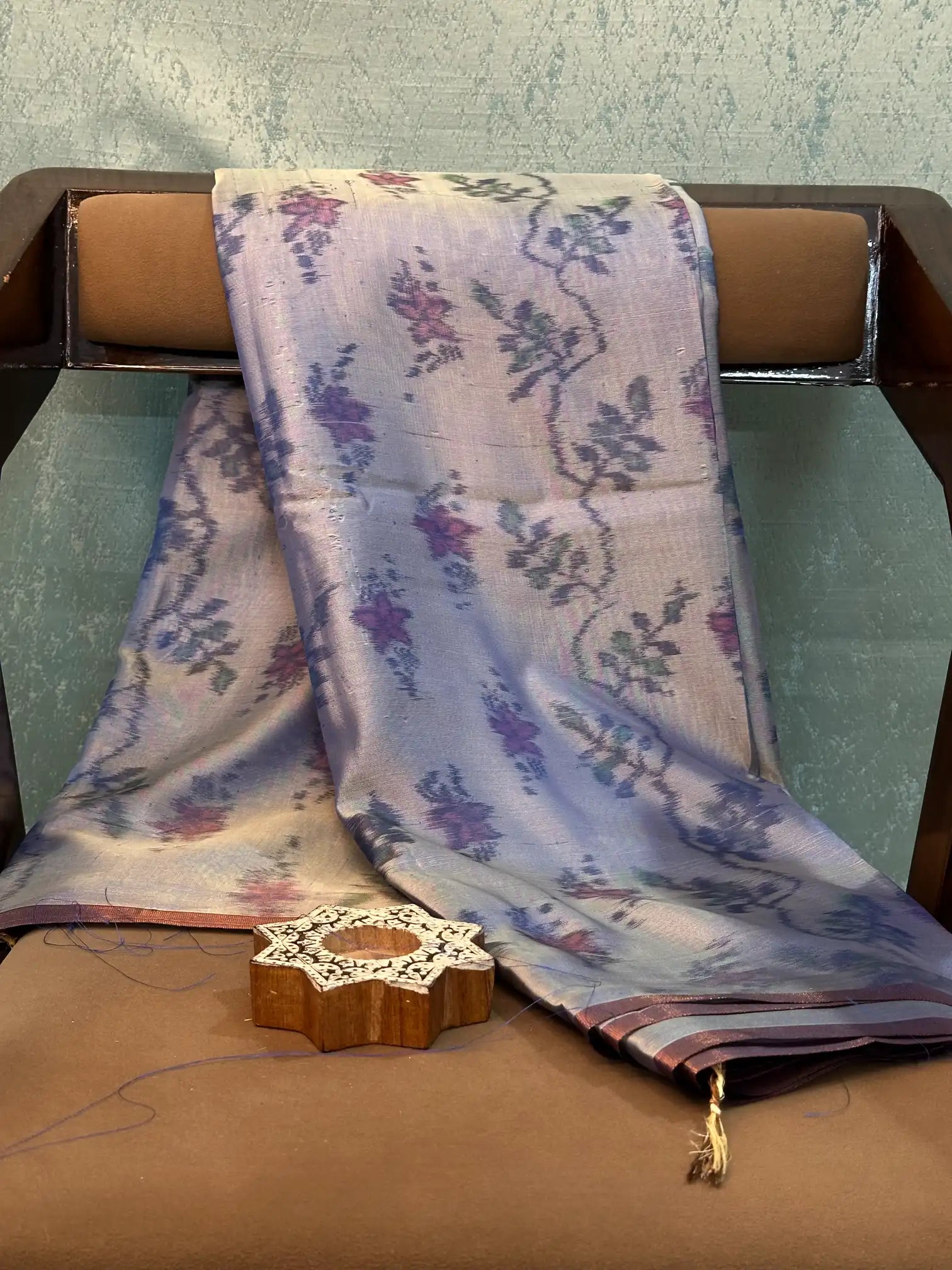 Contemporary Weave Kora Tissue Silk Banarasi Saree