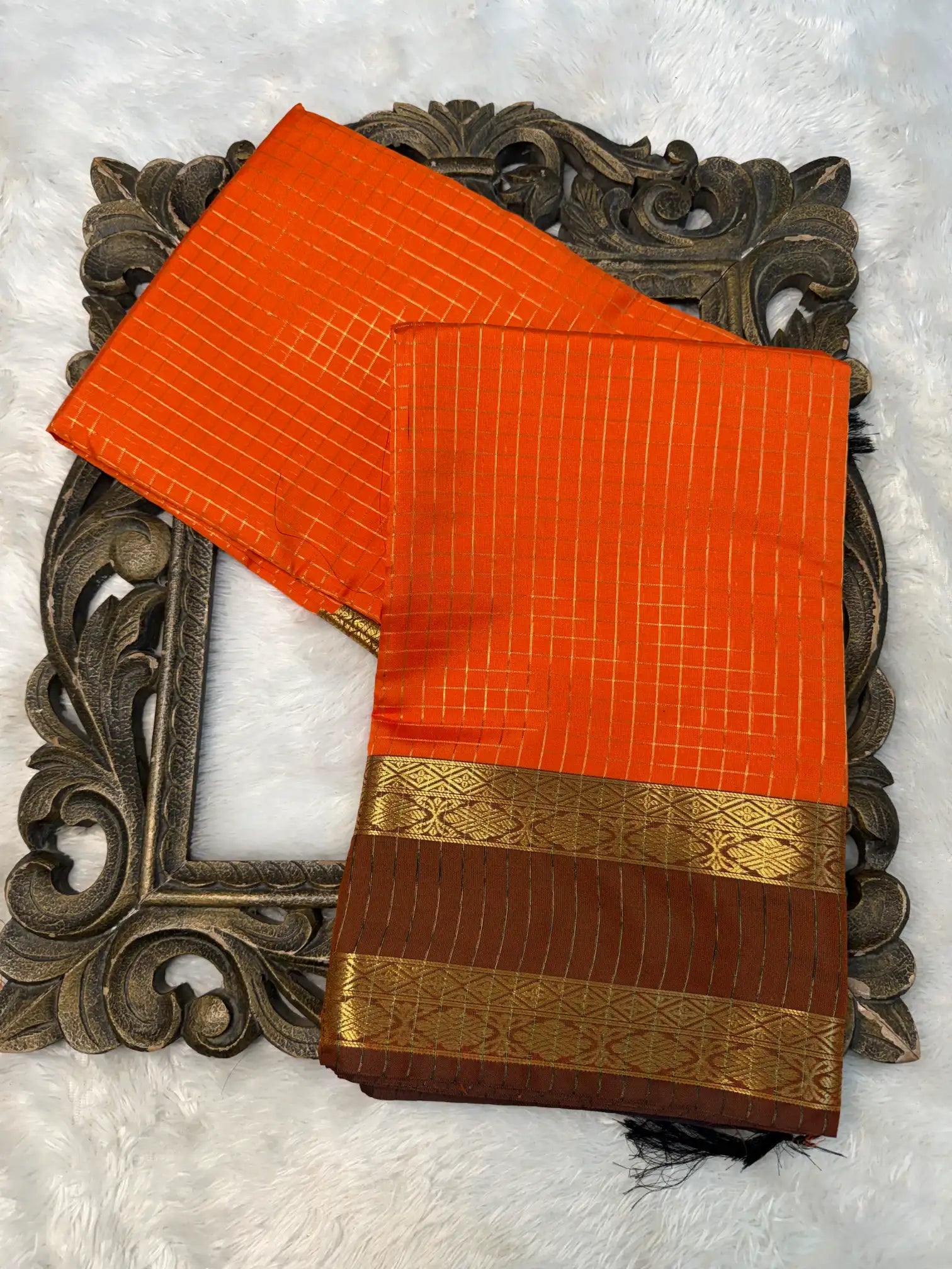 Contemporary Weave Kora Tissue Silk Banarasi Saree