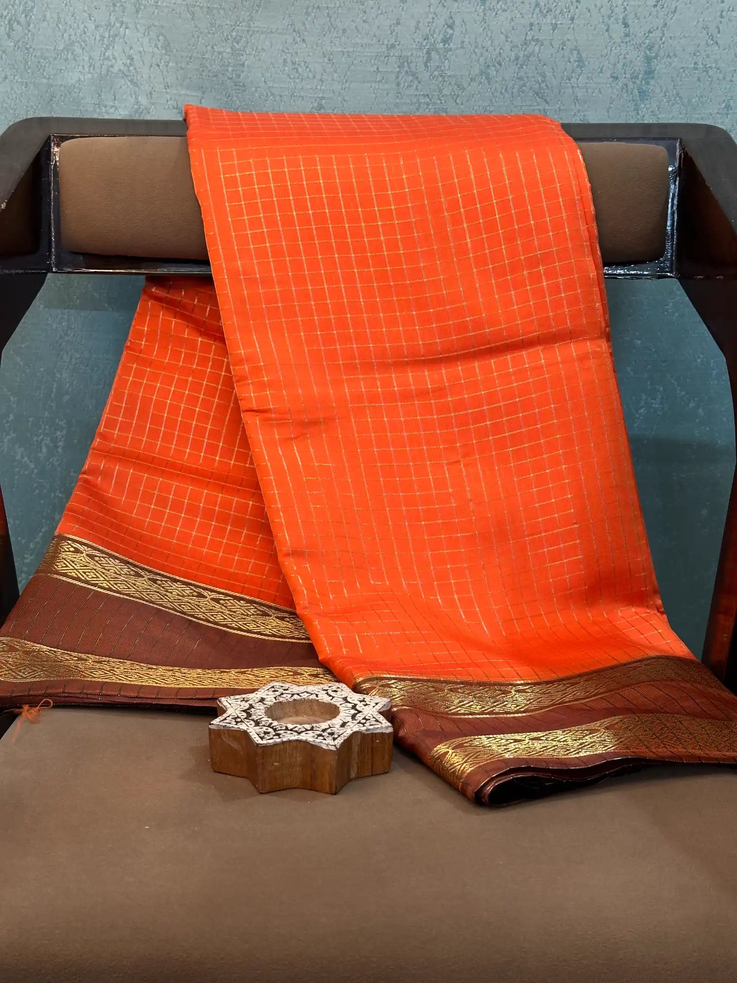 Contemporary Weave Kora Tissue Silk Banarasi Saree