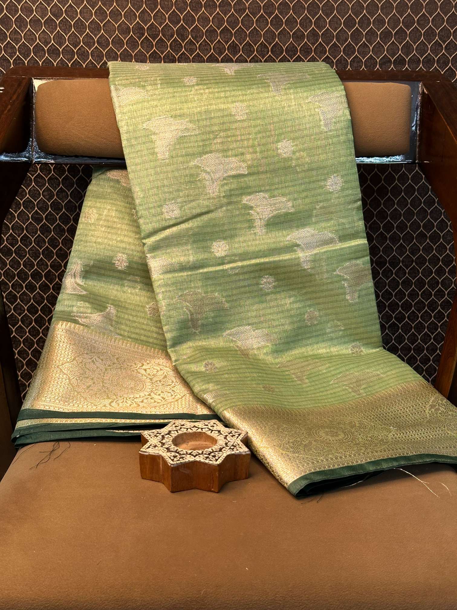 Eccentric zari weave Softsilk Banarasi saree