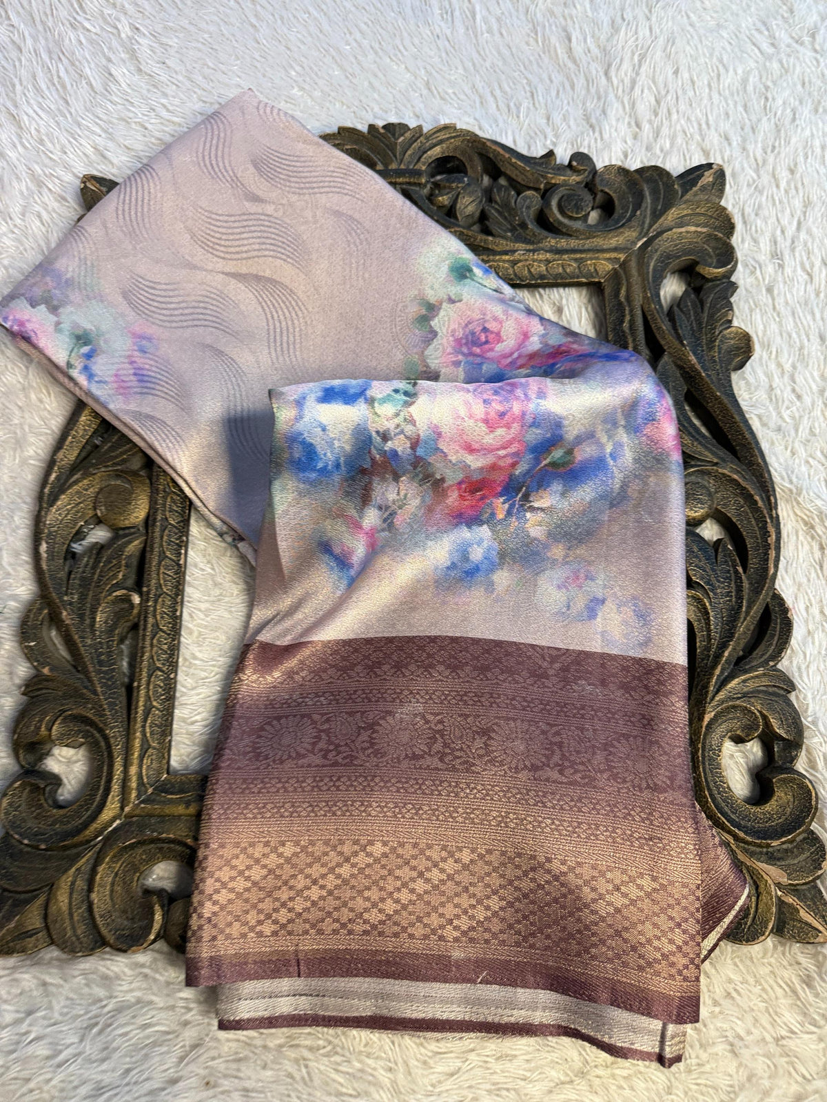 Trending Softsilk Jacquard Unique Banarasi Saree