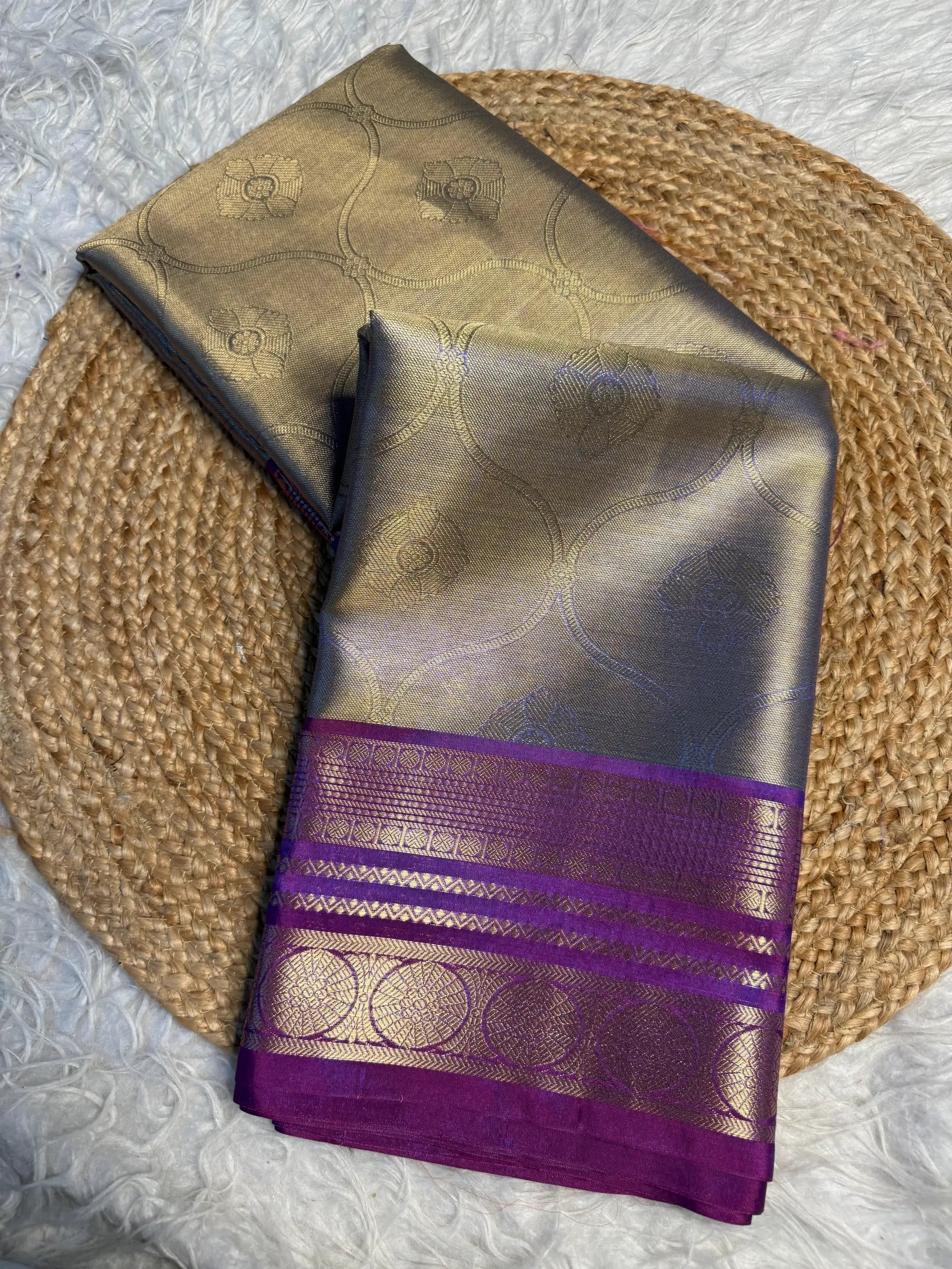Premium contemperory weave softsilk Banarasi saree