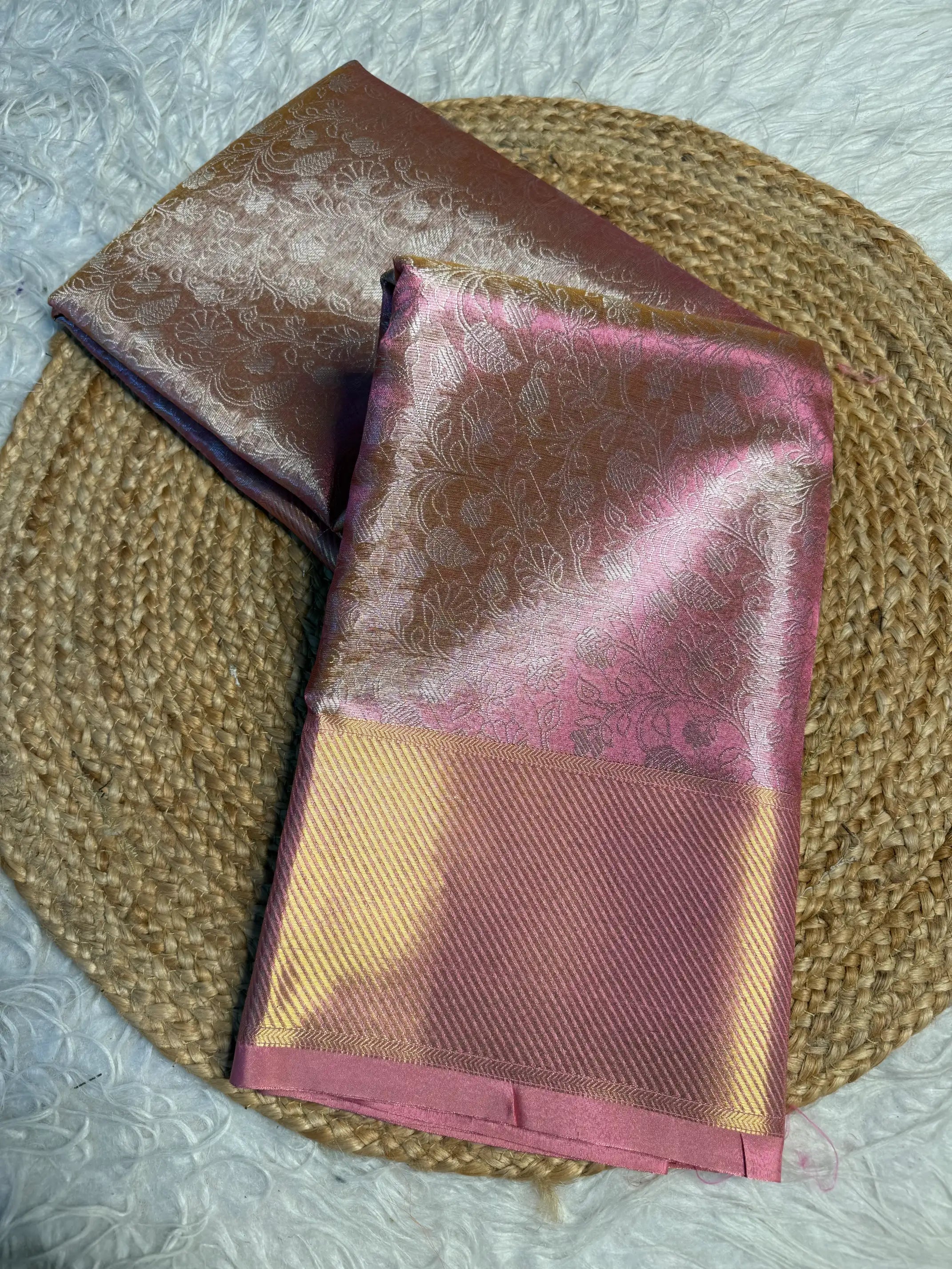 Premium contemperory weave softsilk Banarasi saree
