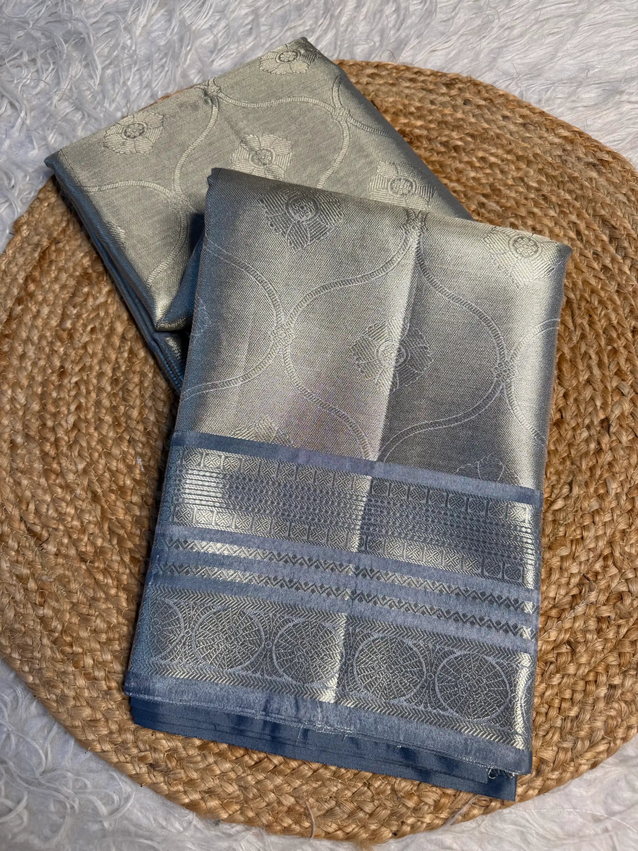 Contemporary weave Softsilk heritage Banarasi saree