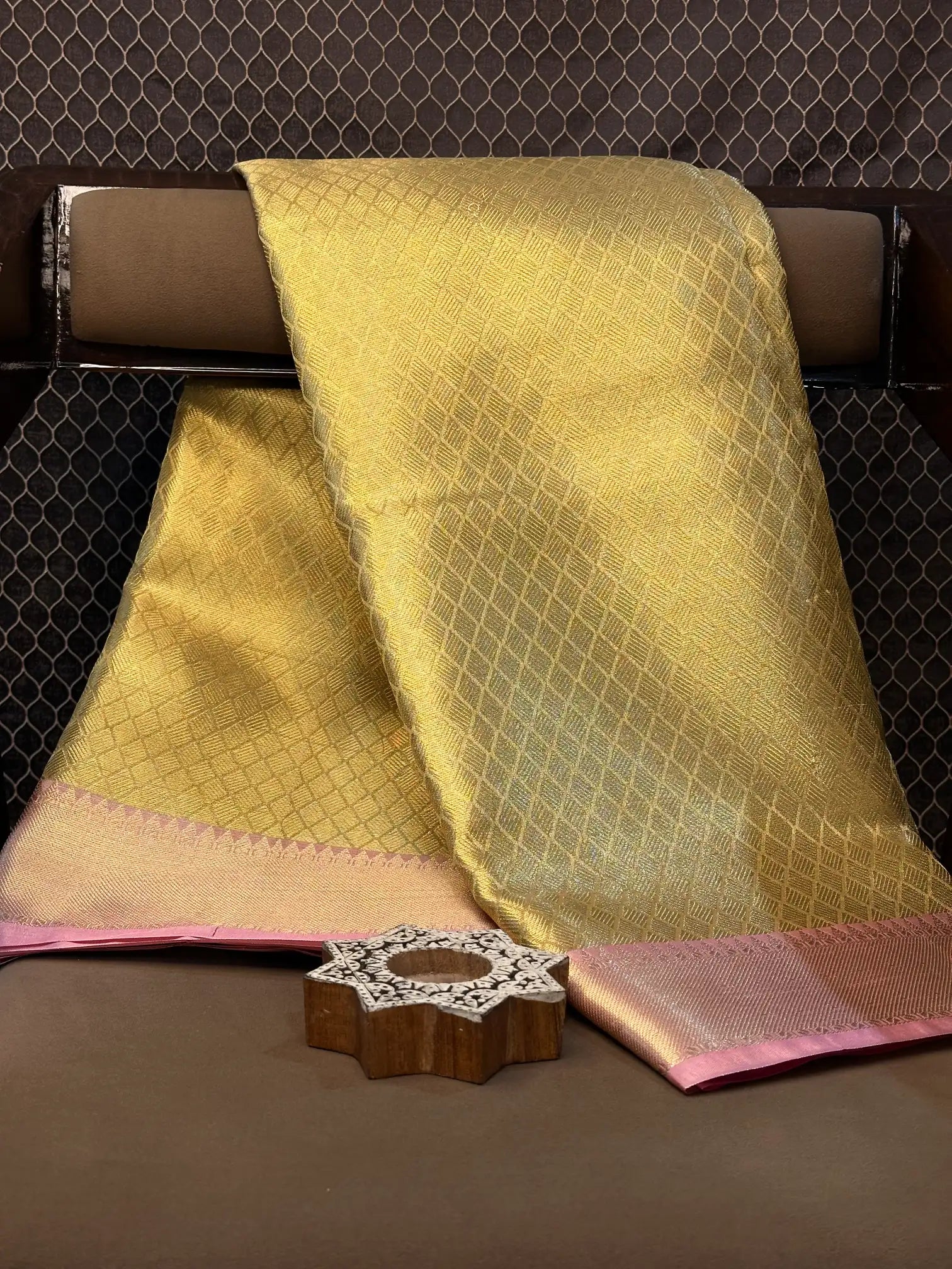 Premium contemperory weave softsilk Banarasi saree