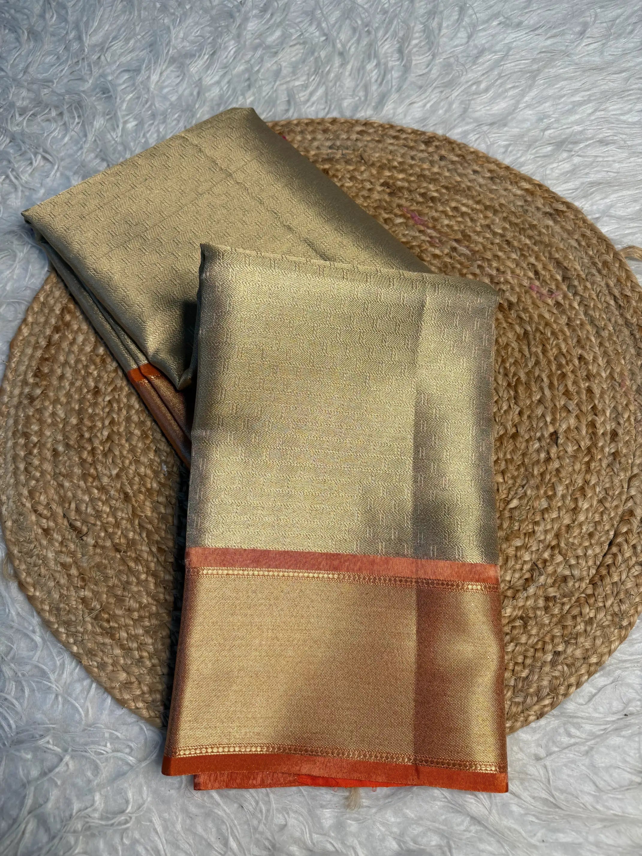 Premium contemperory weave softsilk Banarasi saree