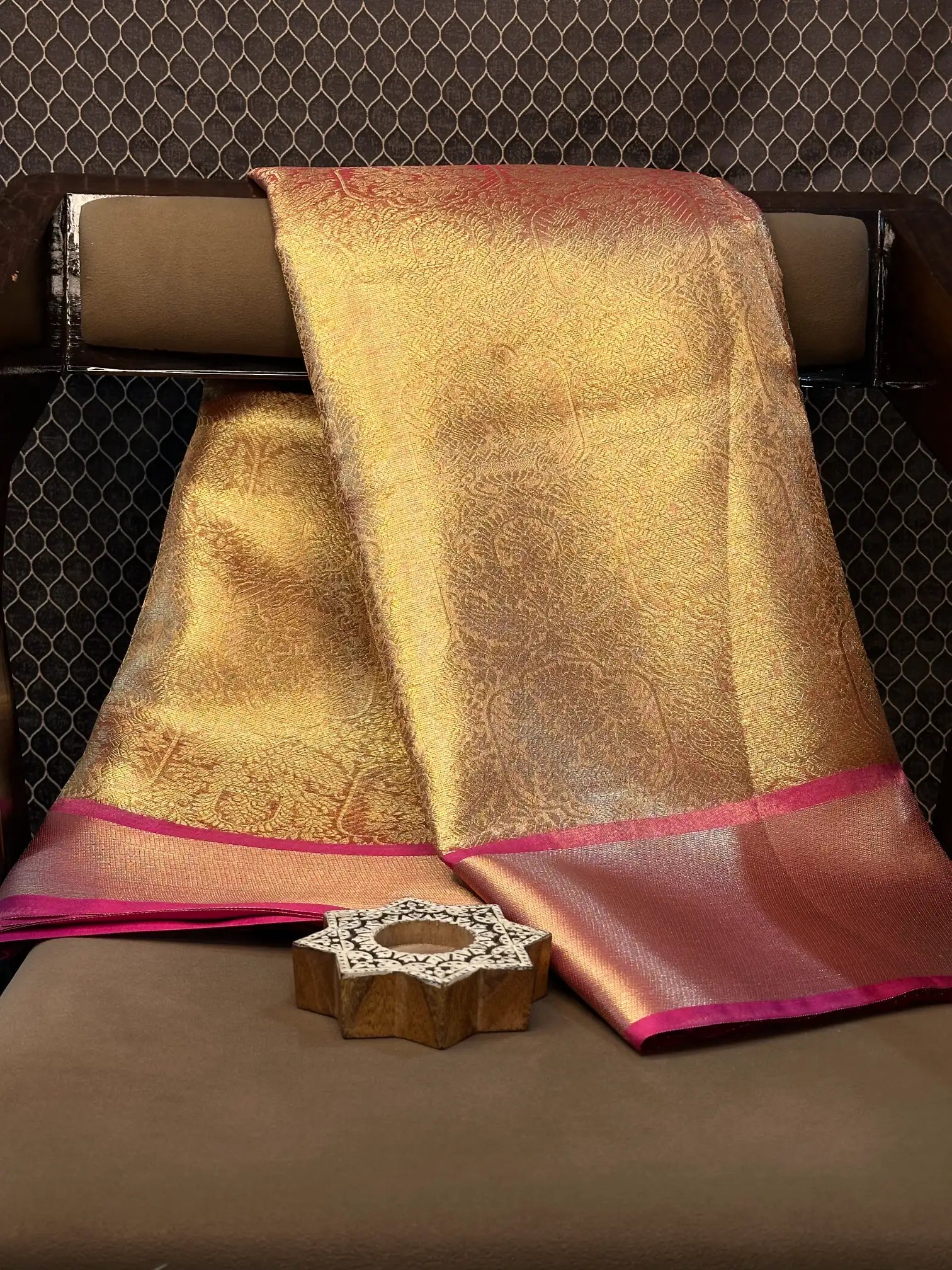 Premium contemperory weave softsilk Banarasi saree
