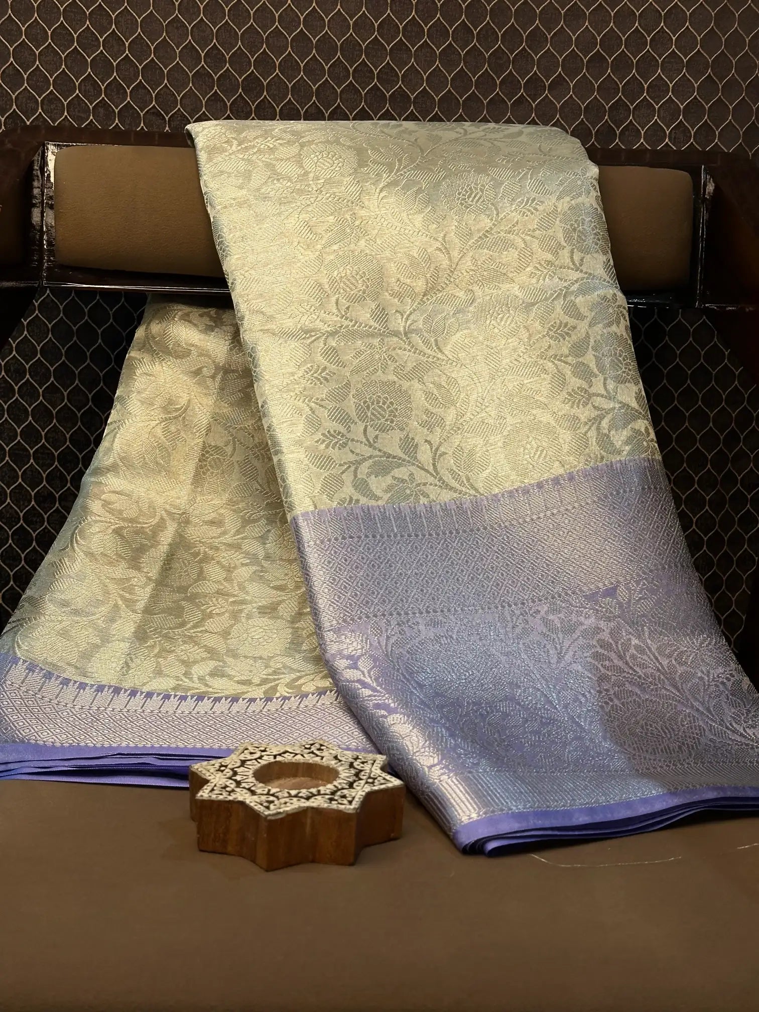 Premium contemperory weave softsilk Banarasi saree