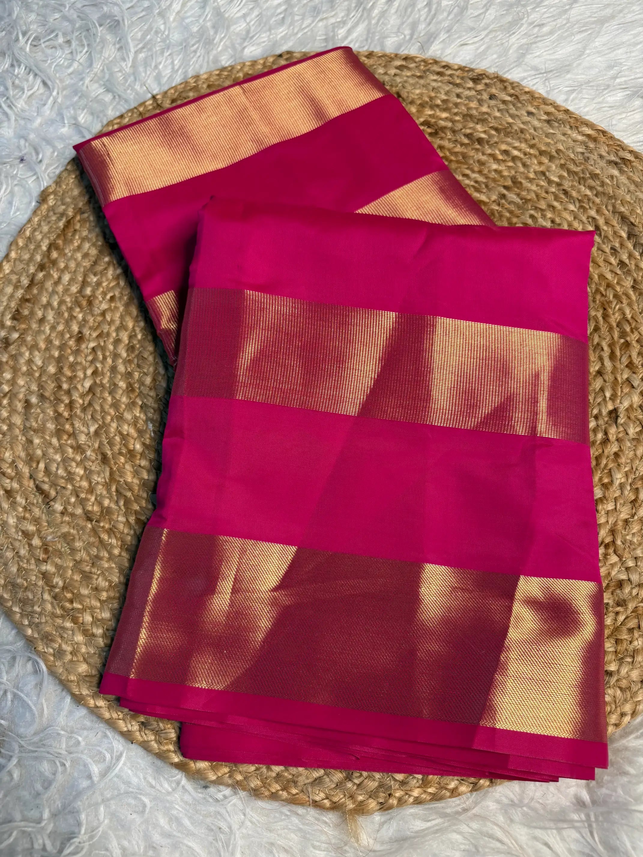 Premium contemperory weave softsilk Banarasi saree
