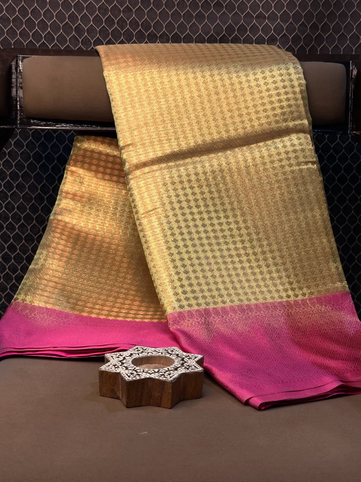 Premium contemperory weave softsilk Banarasi saree