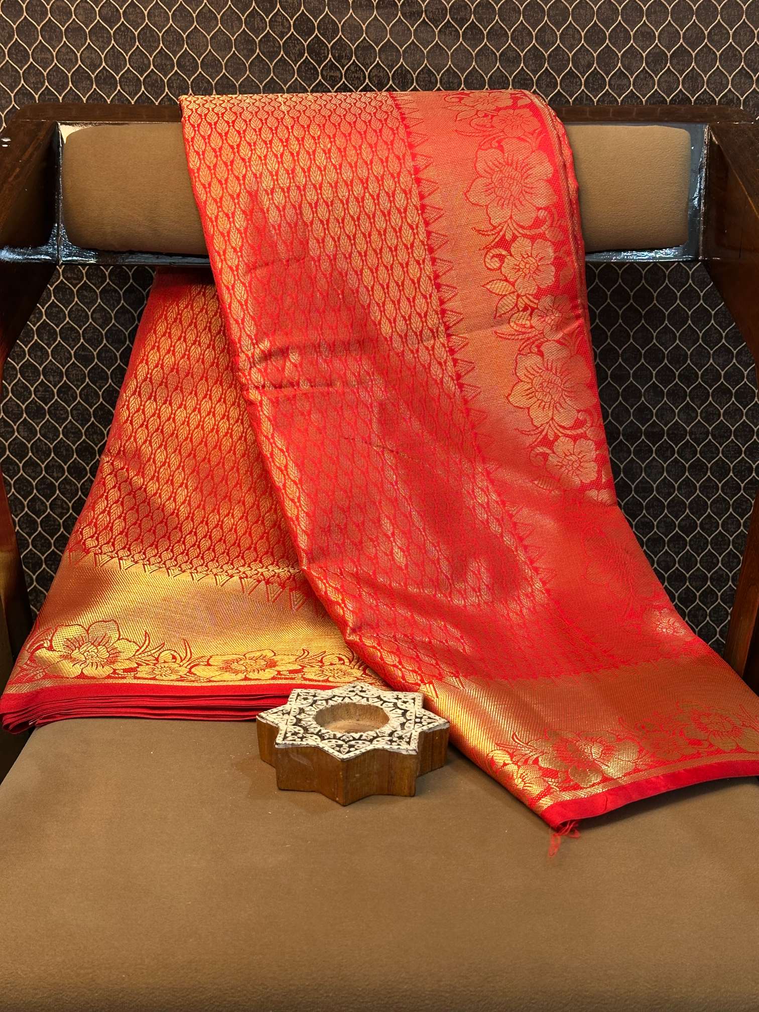 Eccentric zari weave Softsilk Banarasi saree