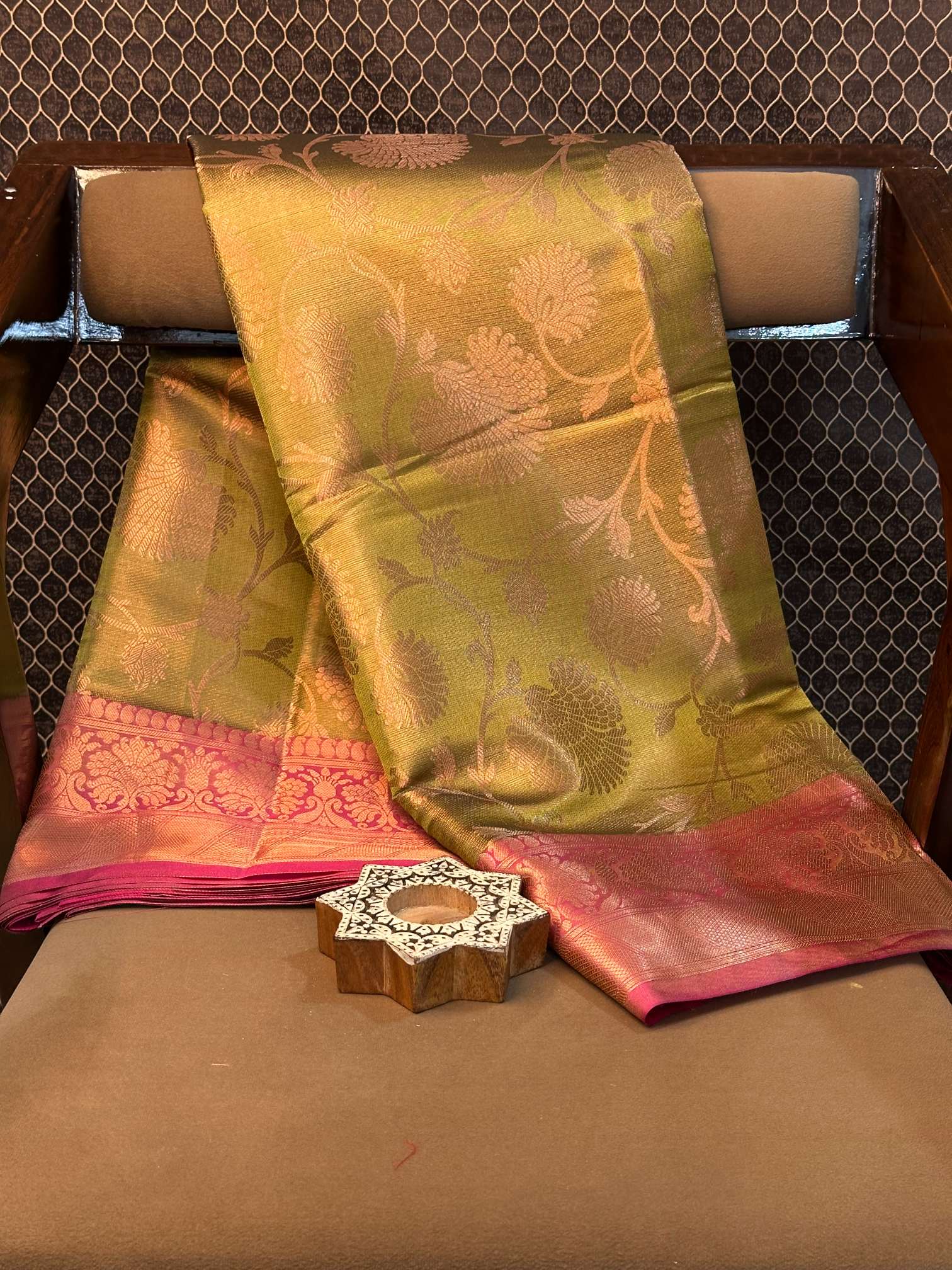 Eccentric zari weave Softsilk Banarasi saree