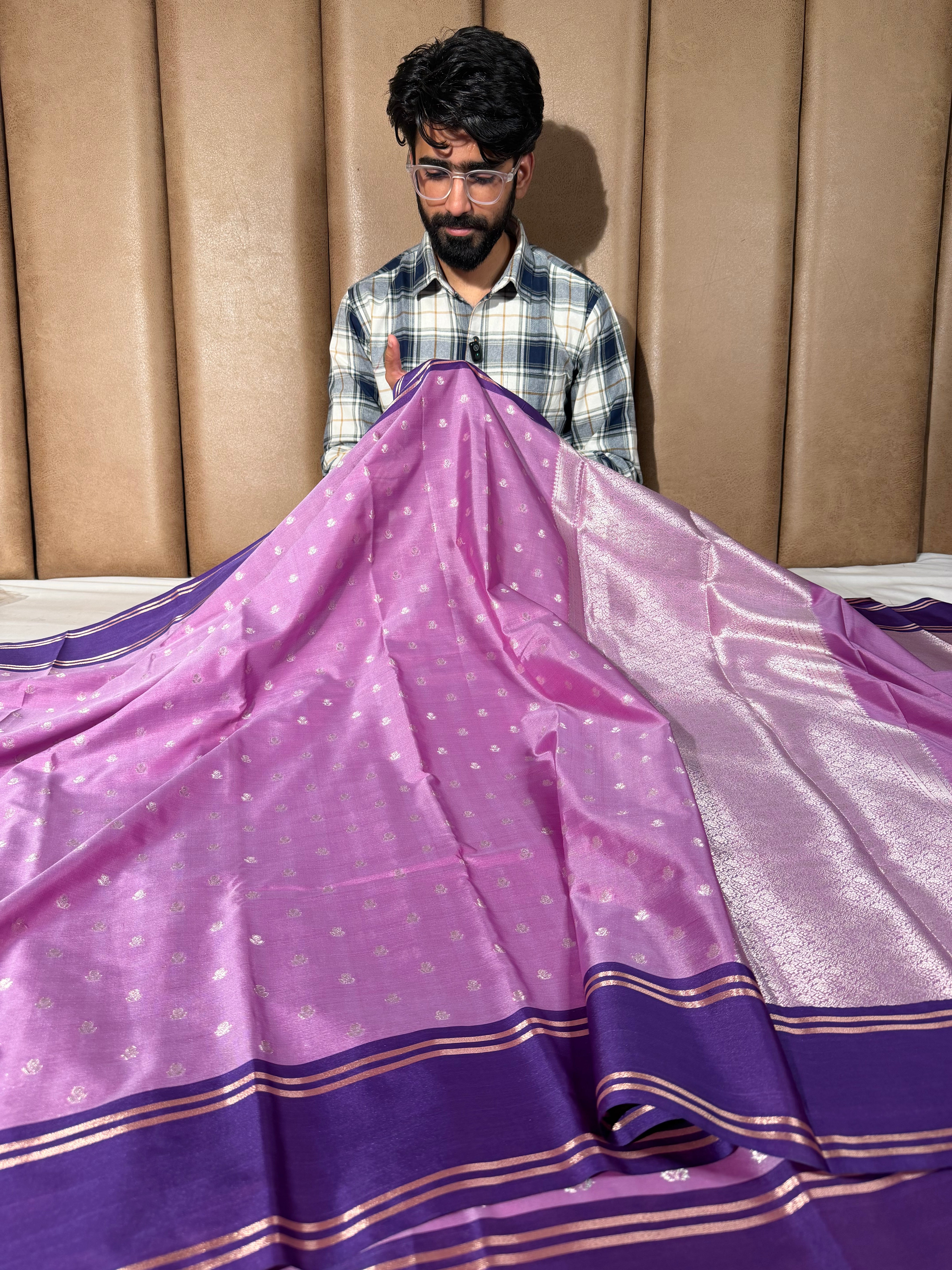 Light Lavender Shade Traditional Banarasi Silk Saree