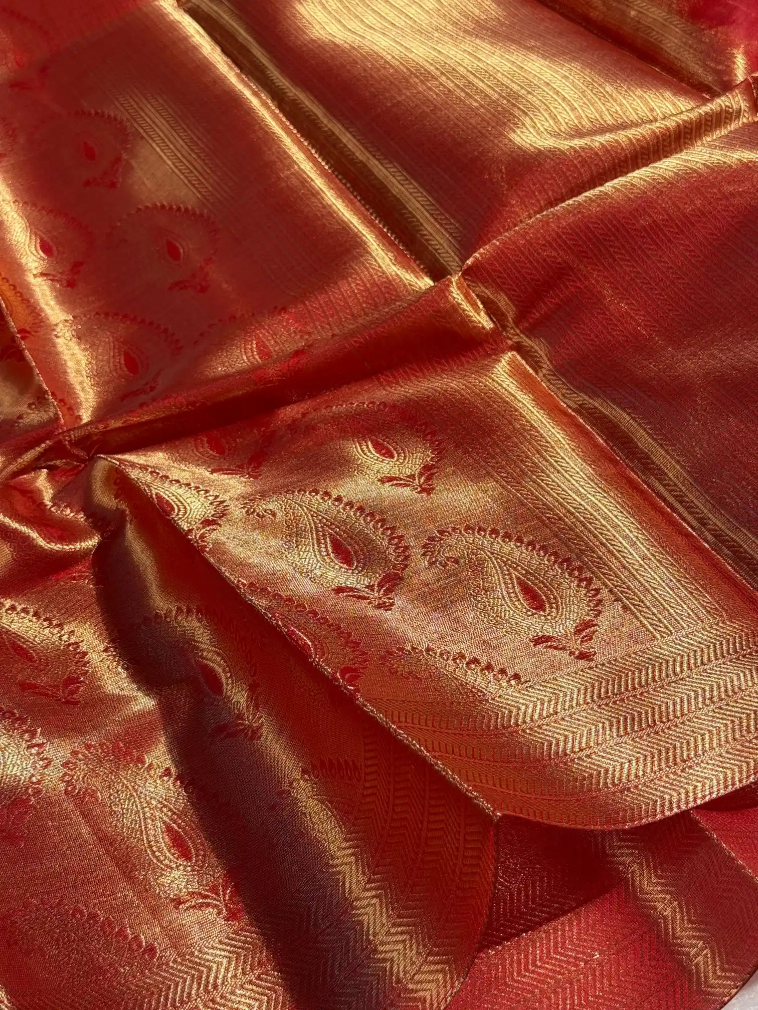 Rusted shade Kanjivaram brocade tissue saree