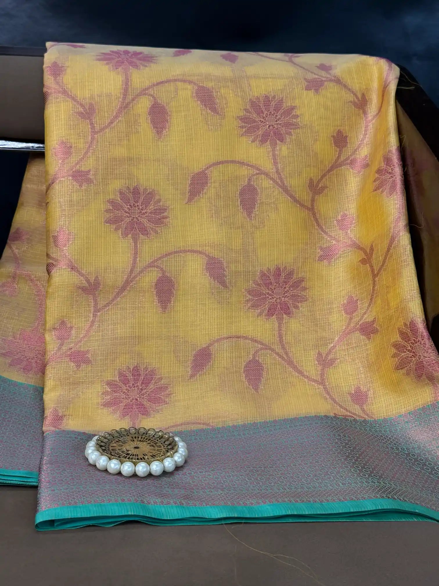 Traditional Contemperory Weave Softsilk Banarasi Saree