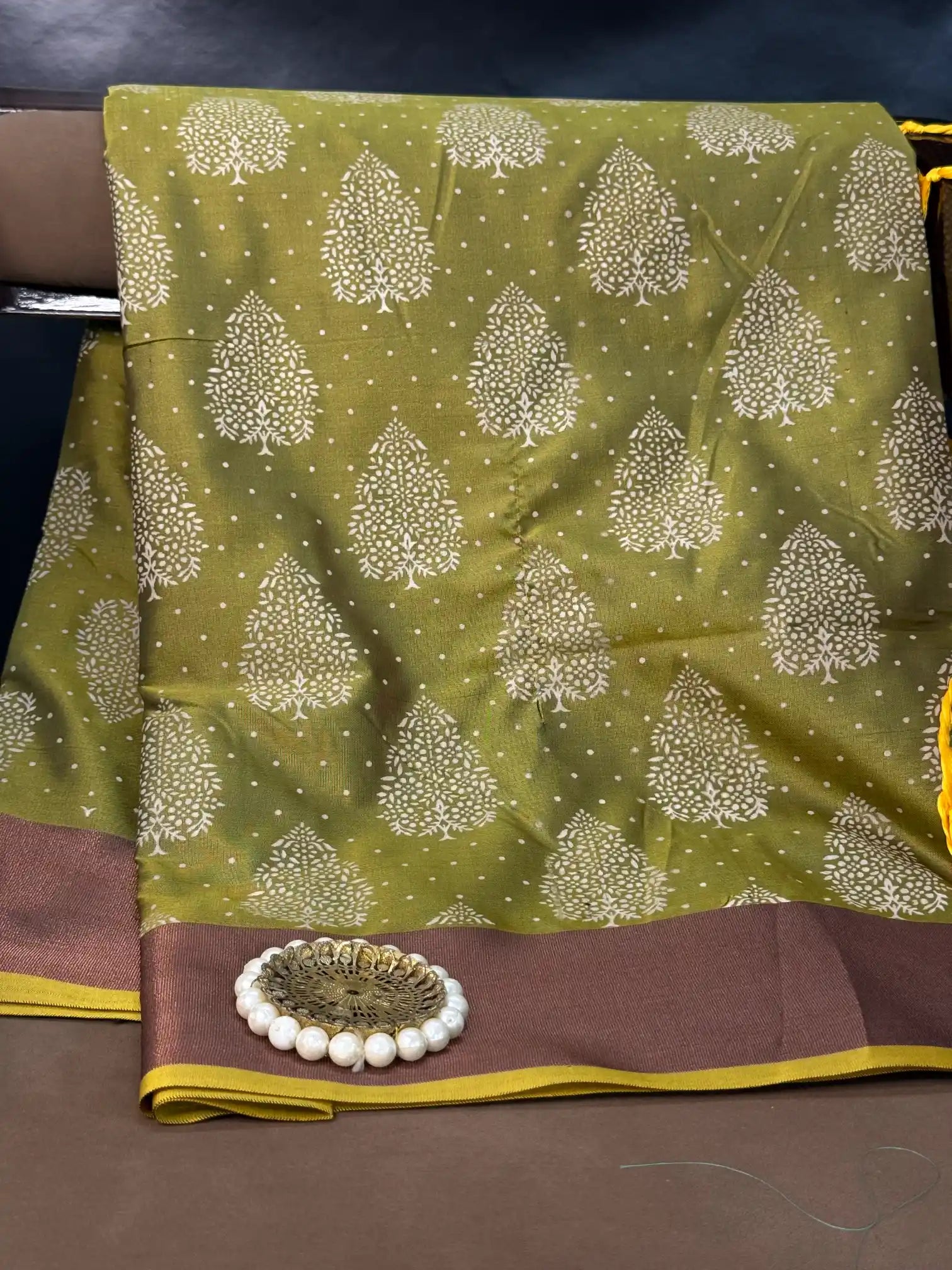 Traditional Contemperory Weave Softsilk Banarasi Saree