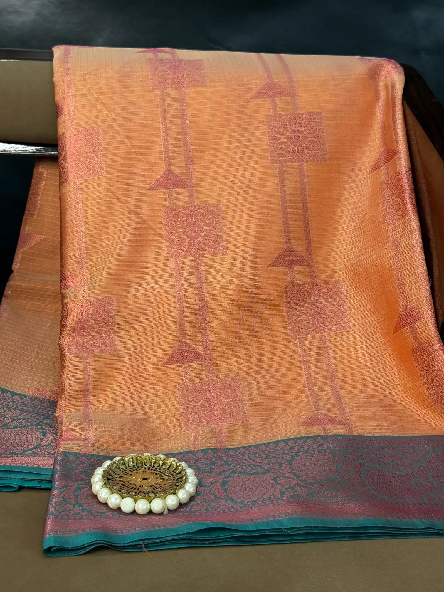 Traditional Contemperory Weave Softsilk Banarasi Saree