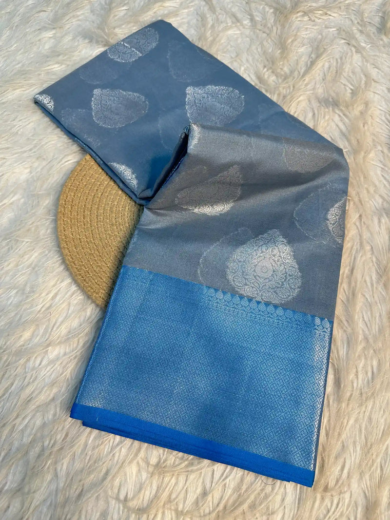 Stunning Jacquard Weave Banarasi Saree