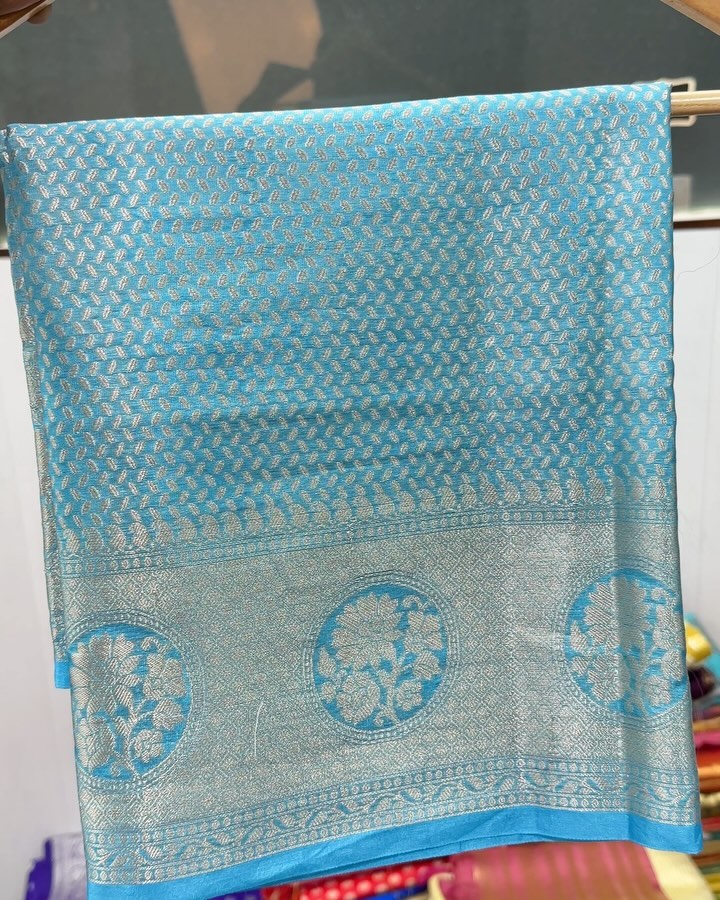 Exclusive Handloom Inspired Chinia Silk Banarasi Saree