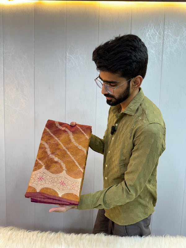 Aada And Buti Weave Very Soft Crush Tissue Silk Saree with Brocade Pallu