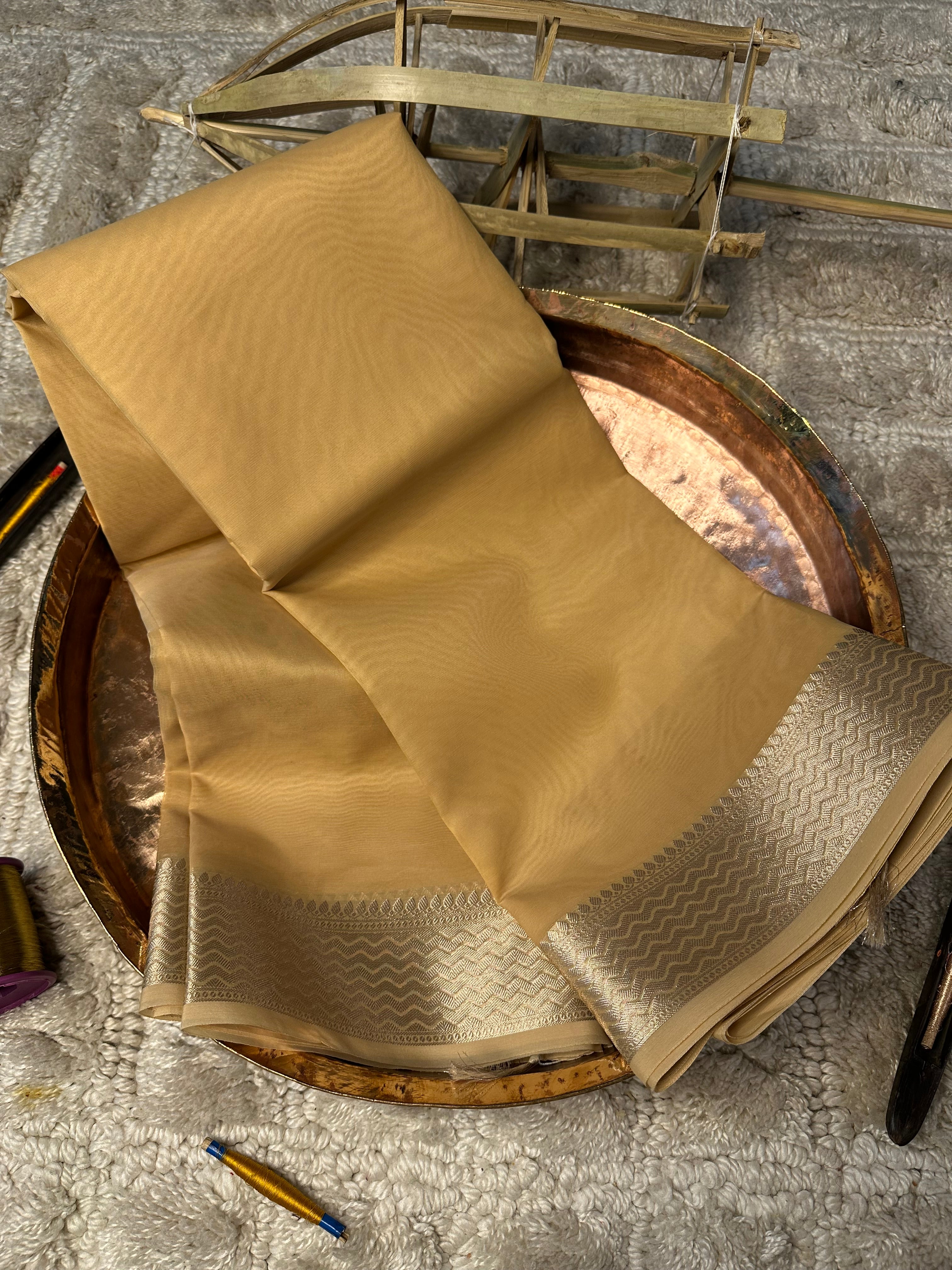 Contemporary Weave Kora Soft Silk Banarasi Saree