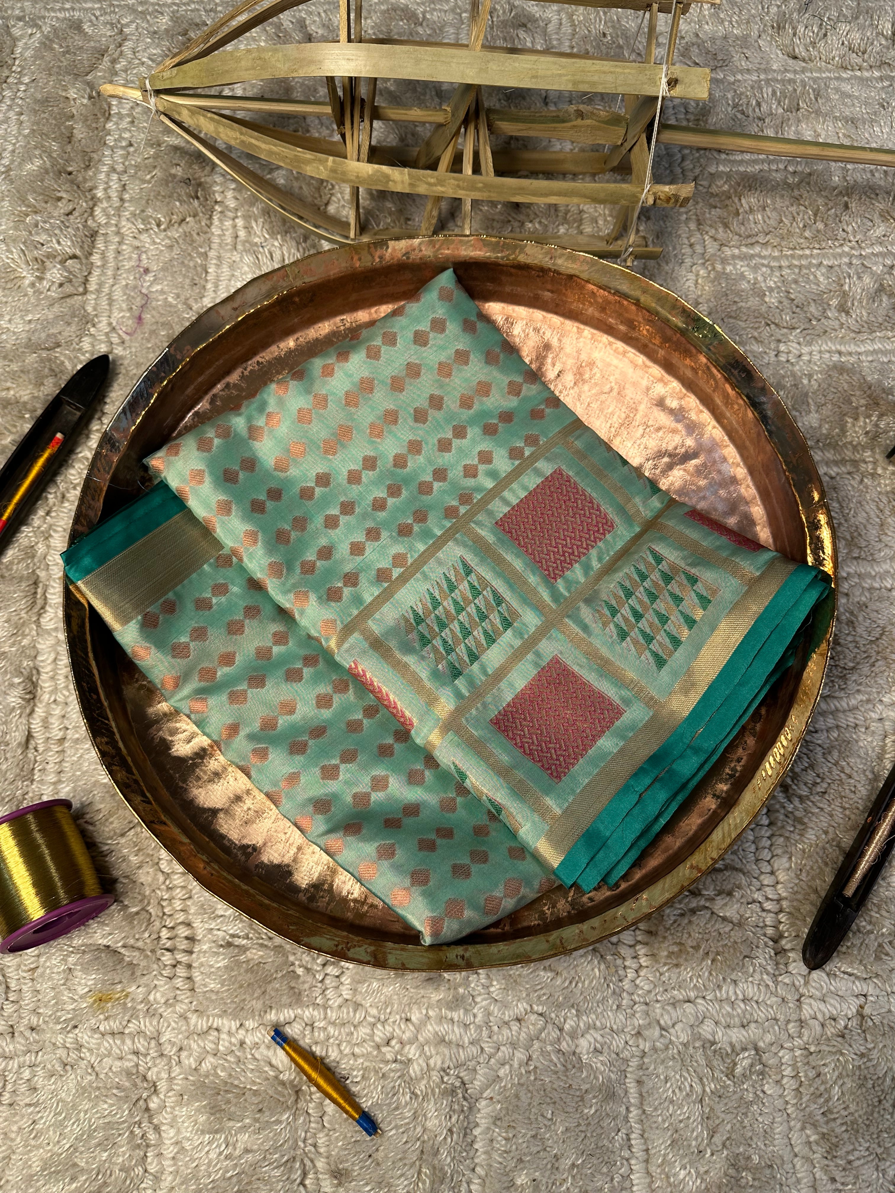 Contemporary Weave Kora Soft Silk Banarasi Saree
