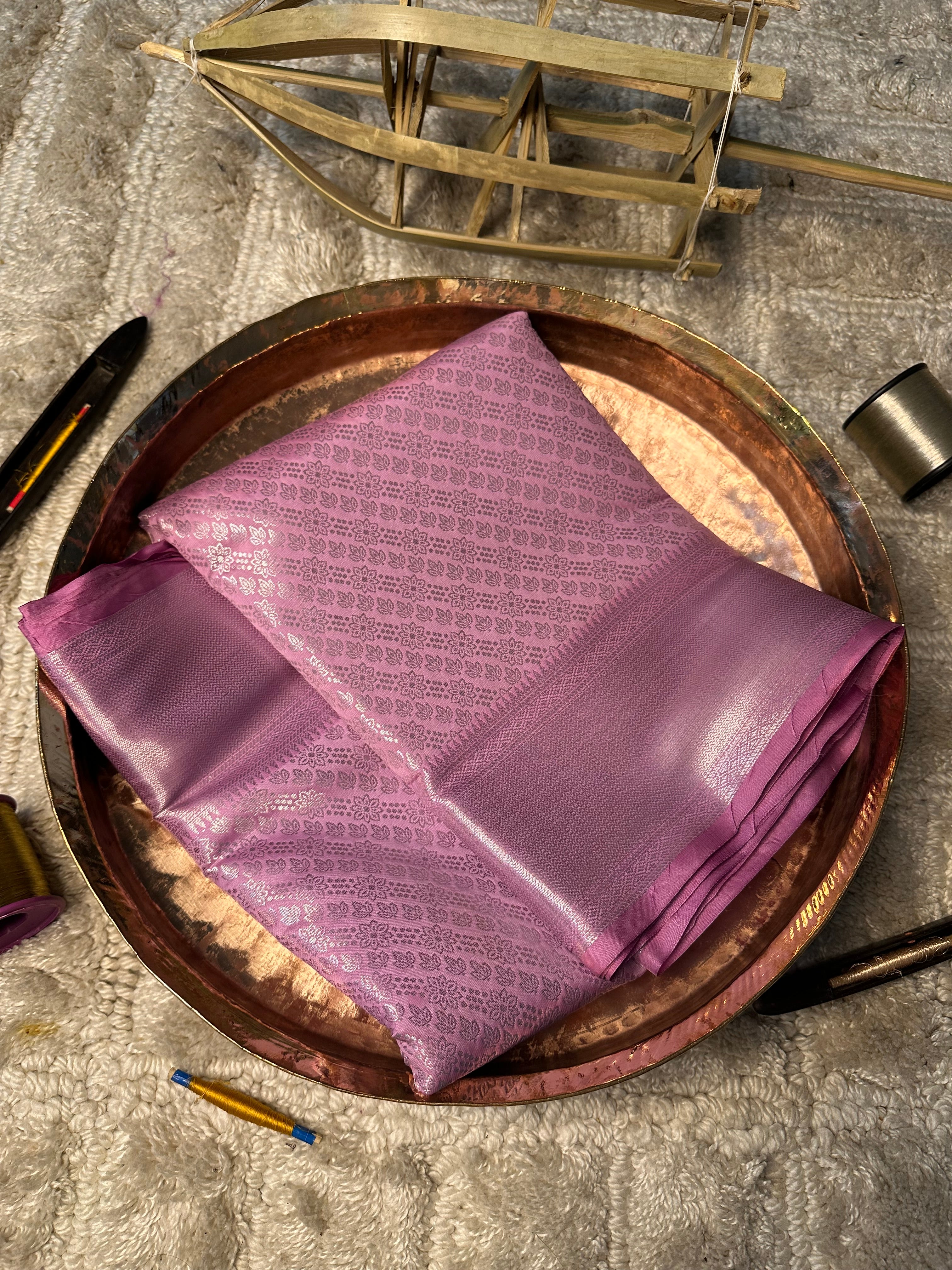 Contemporary Weave Kora Soft Silk Banarasi Saree