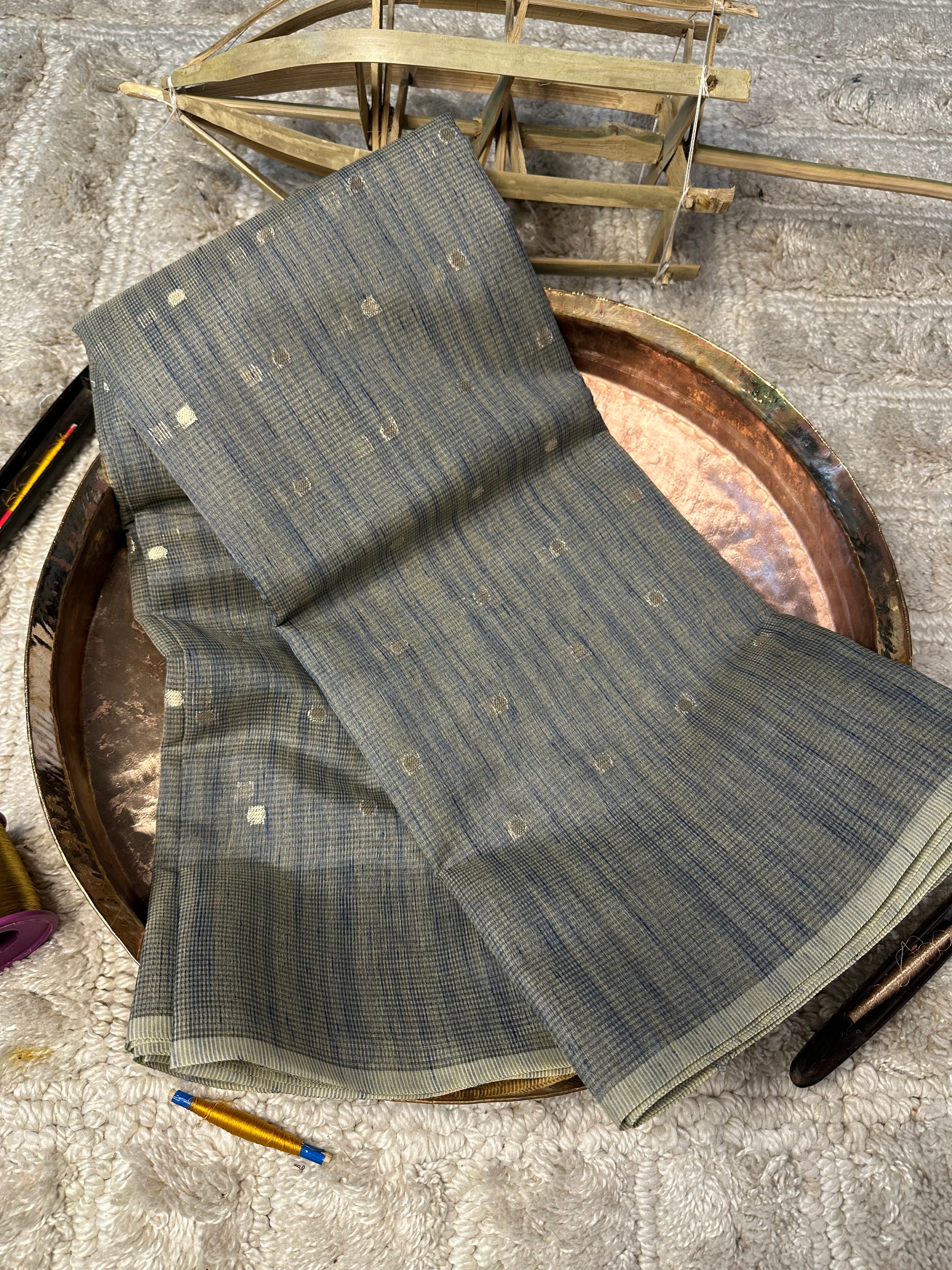 Contemporary Weave Kora Soft Silk Banarasi Saree