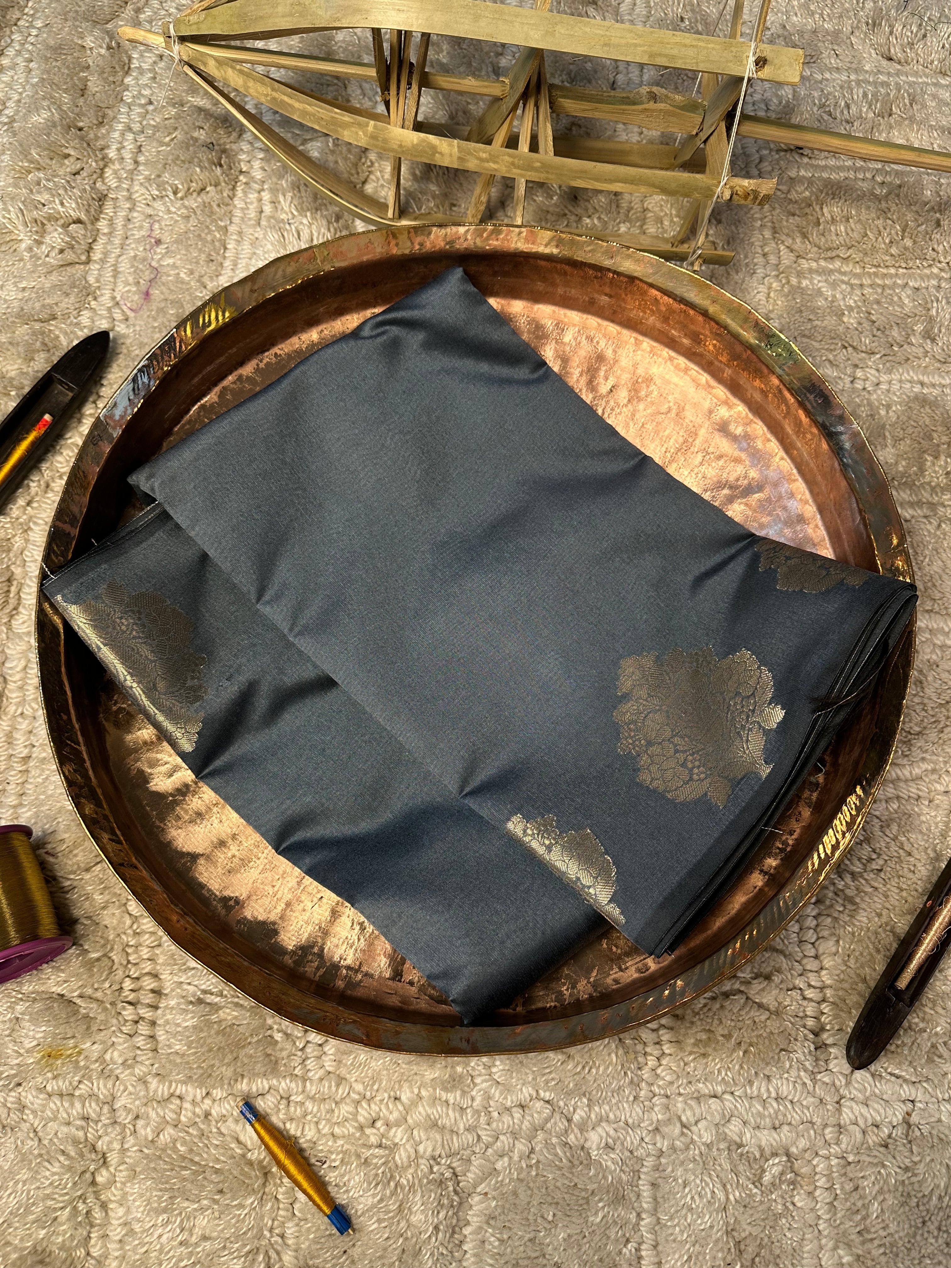Contemporary Weave Kora Soft Silk Banarasi Saree