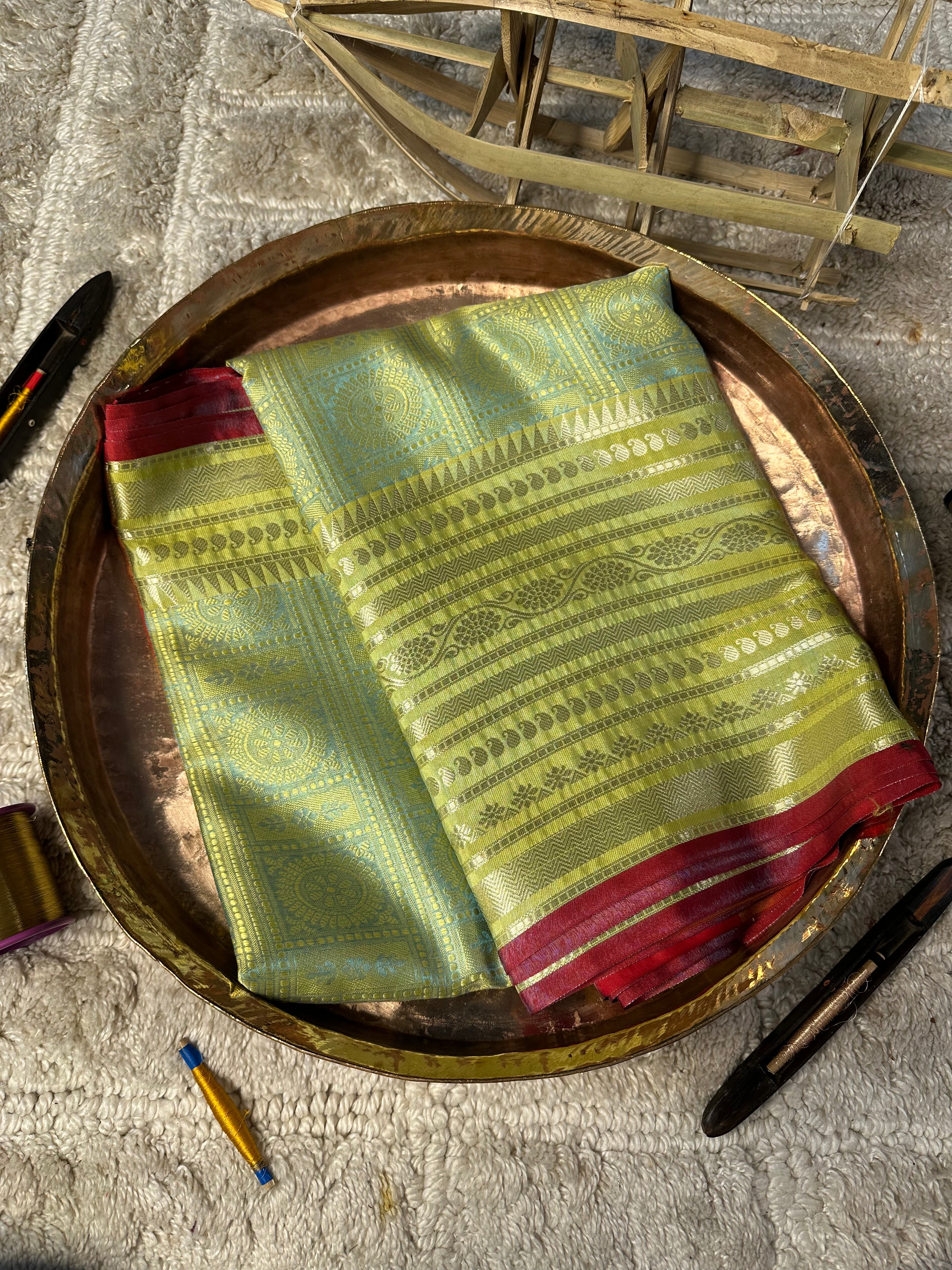 Contemporary Weave Kora Soft Silk Banarasi Saree