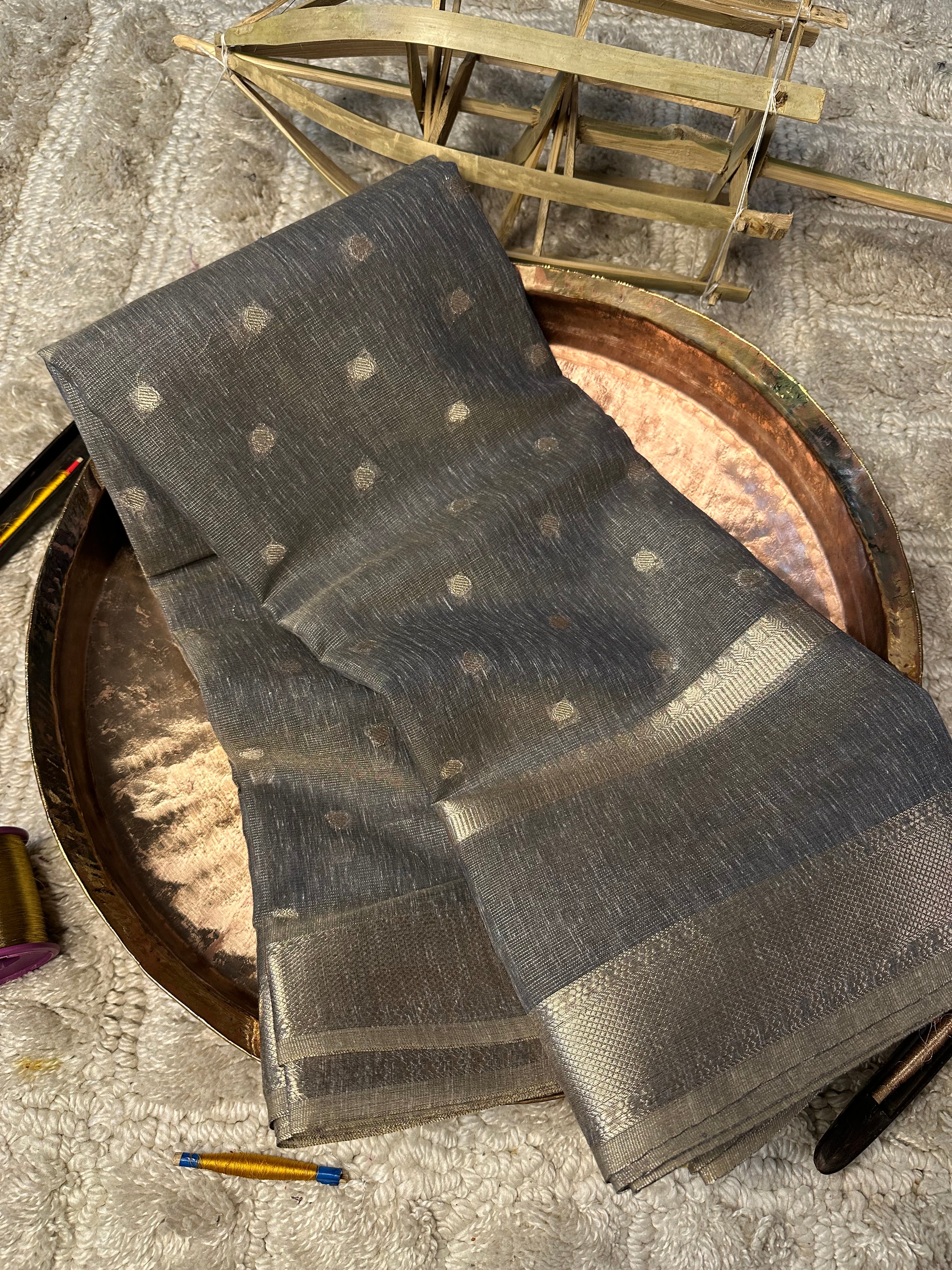 Contemporary Weave Kora Soft Silk Banarasi Saree