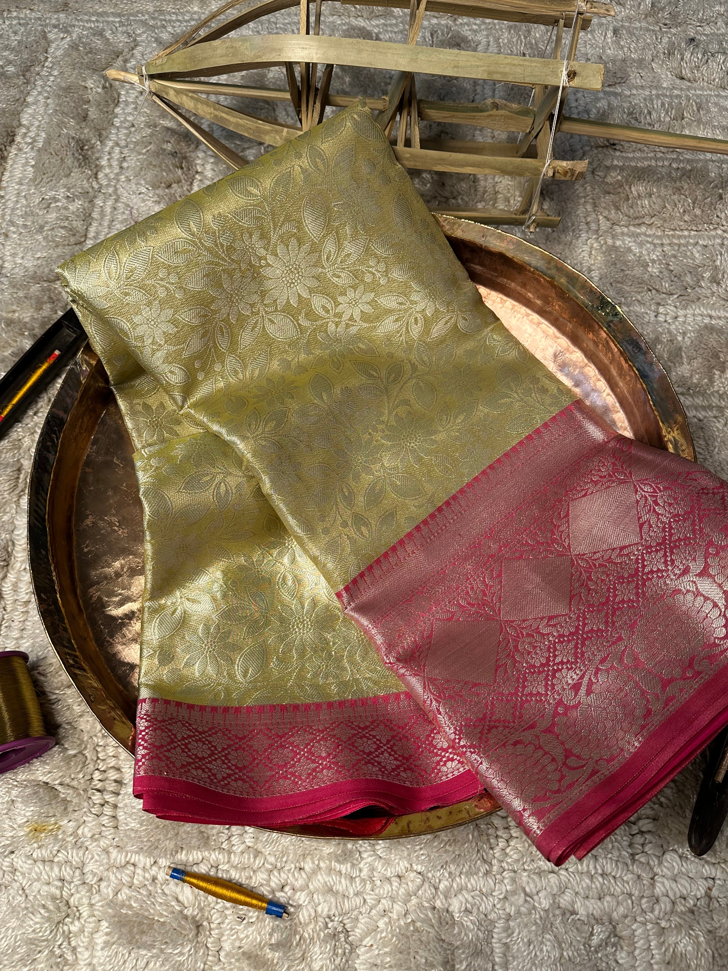 Eccentric Weave Softsilk Traditional Banarasi Saree