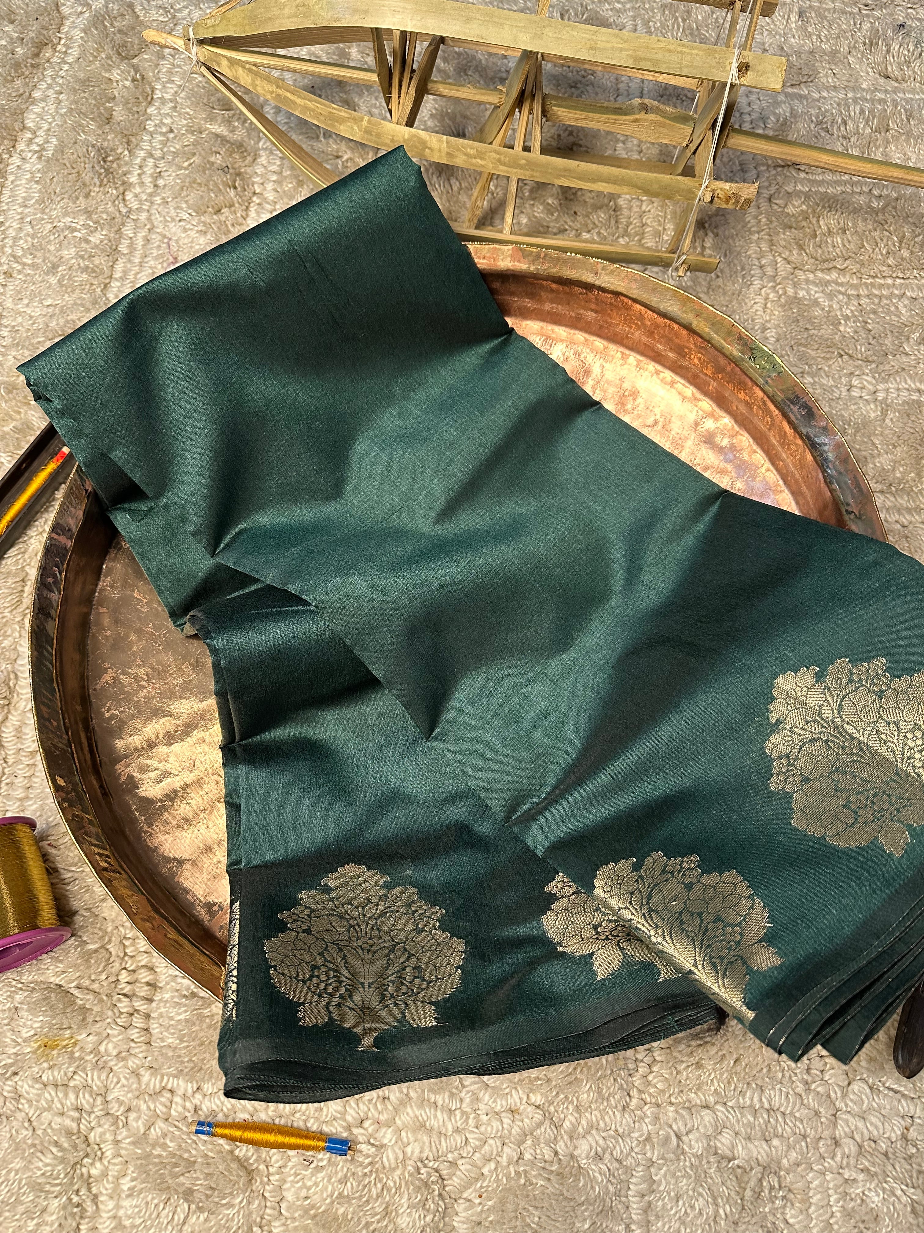 Eccentric Weave Softsilk Traditional Banarasi Saree