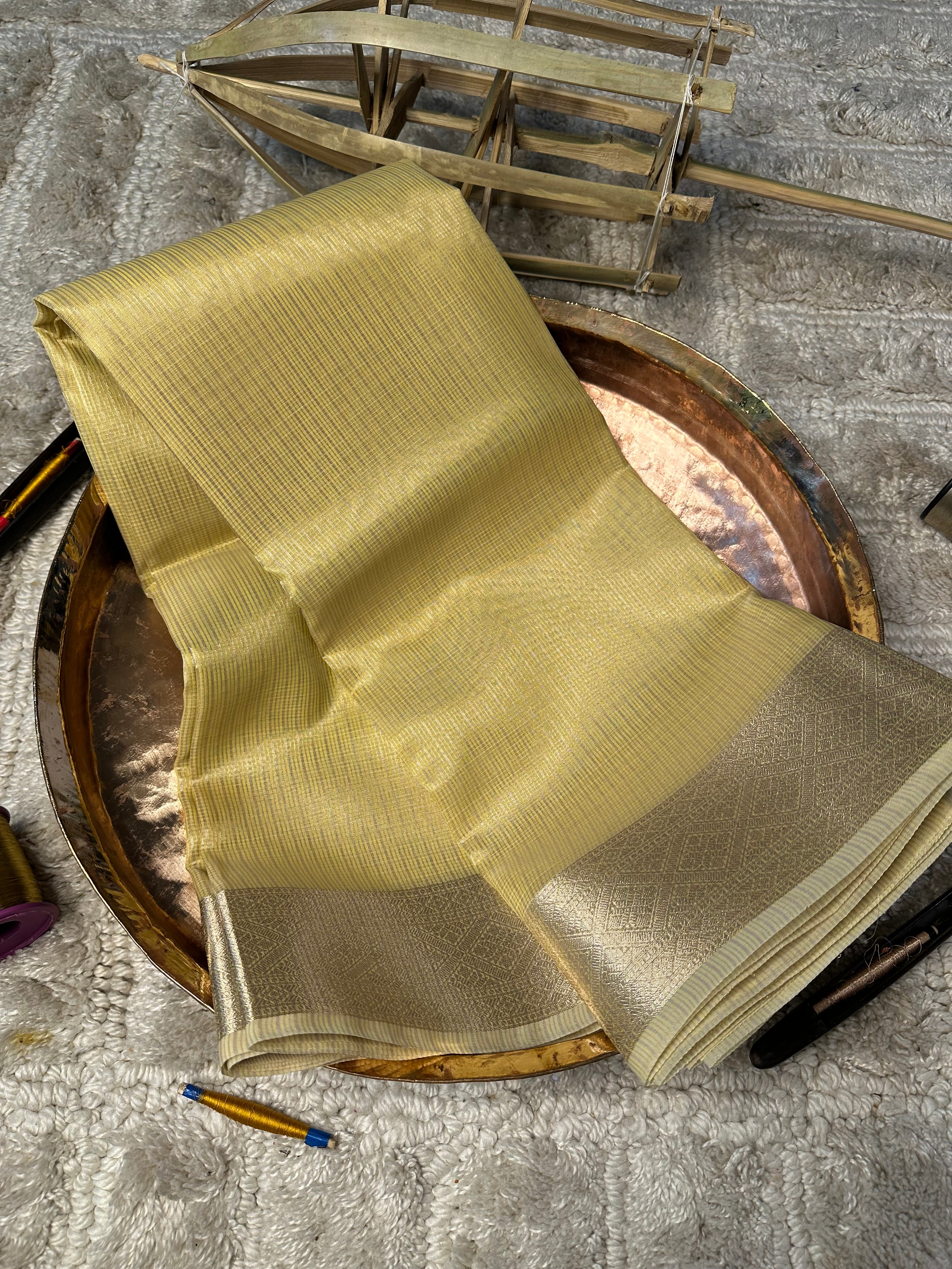 Eccentric Weave Softsilk Traditional Banarasi Saree