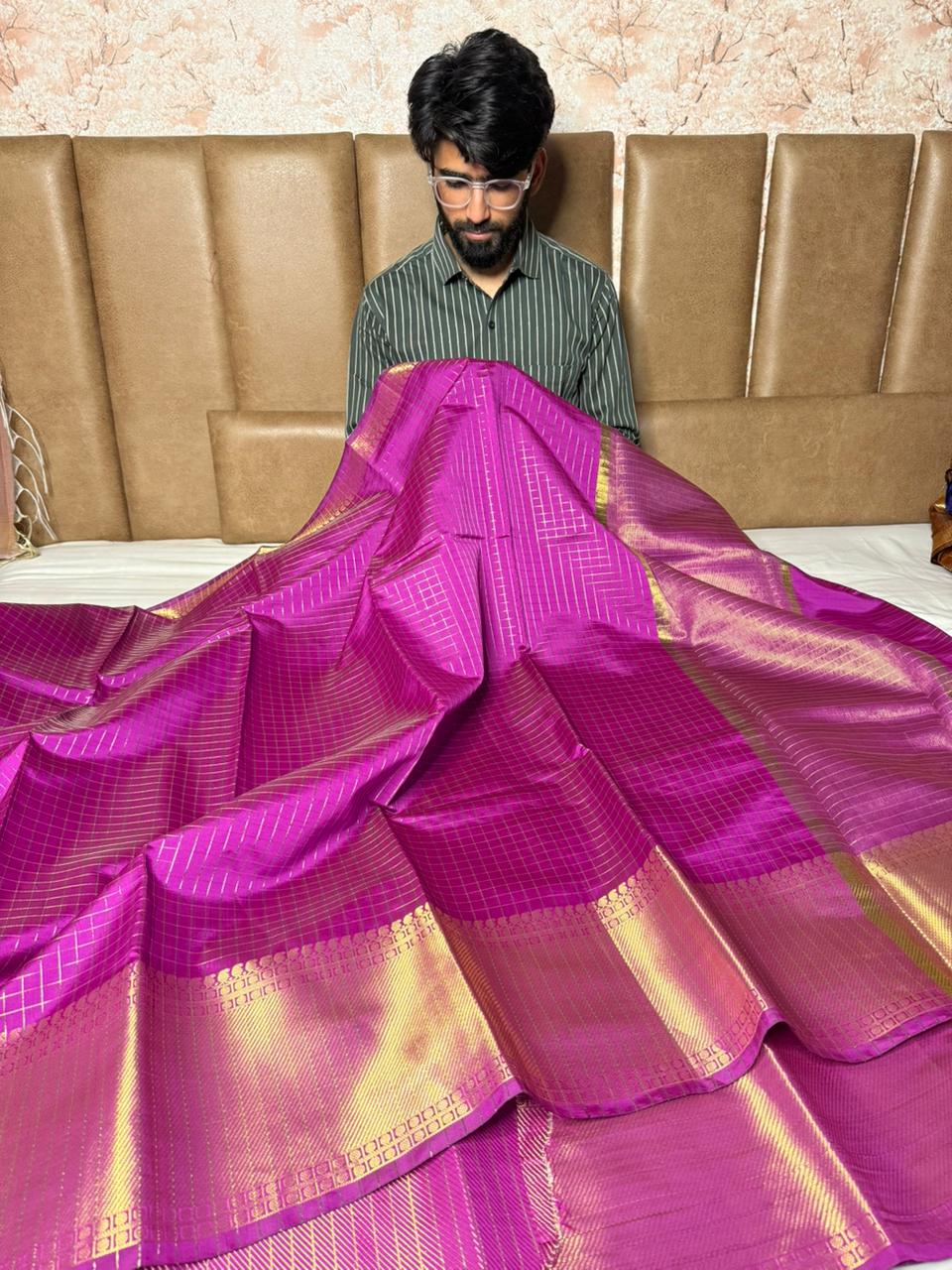 Dark Mahendra Checks Weave Softsilk Saree