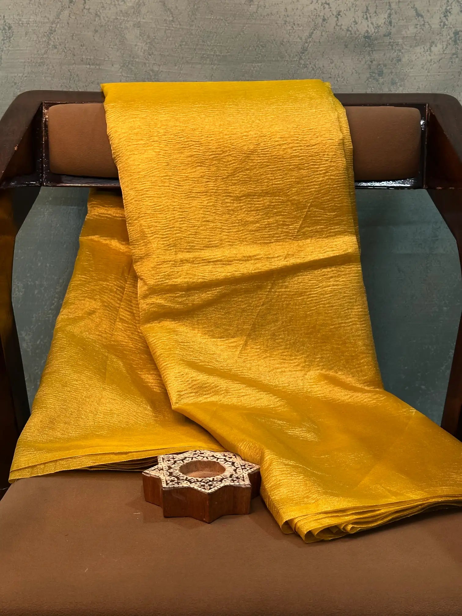 Contemporary Weave Kora Tissue Silk Banarasi Saree