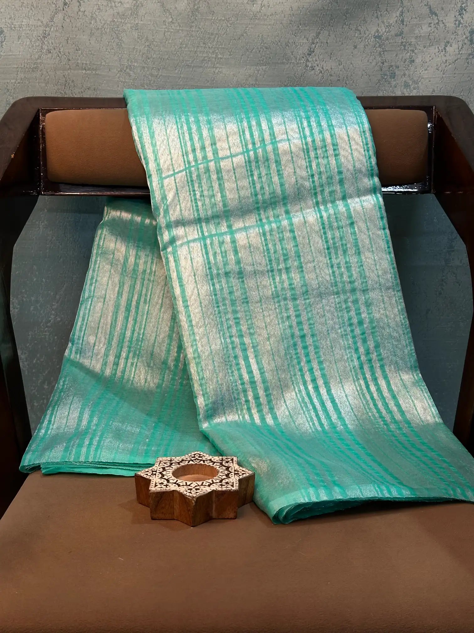 Contemporary Weave Kora Tissue Silk Banarasi Saree