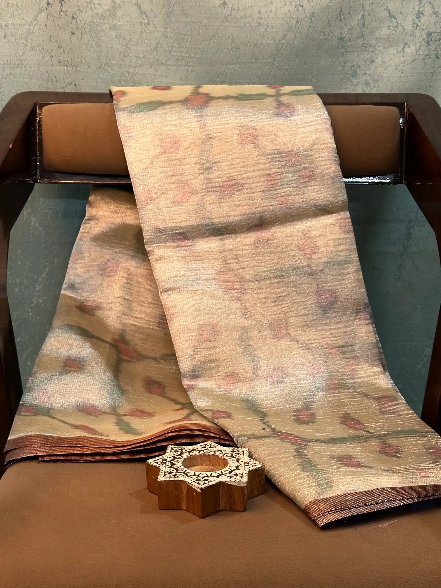 Contemporary Weave Kora Tissue Silk Banarasi Saree