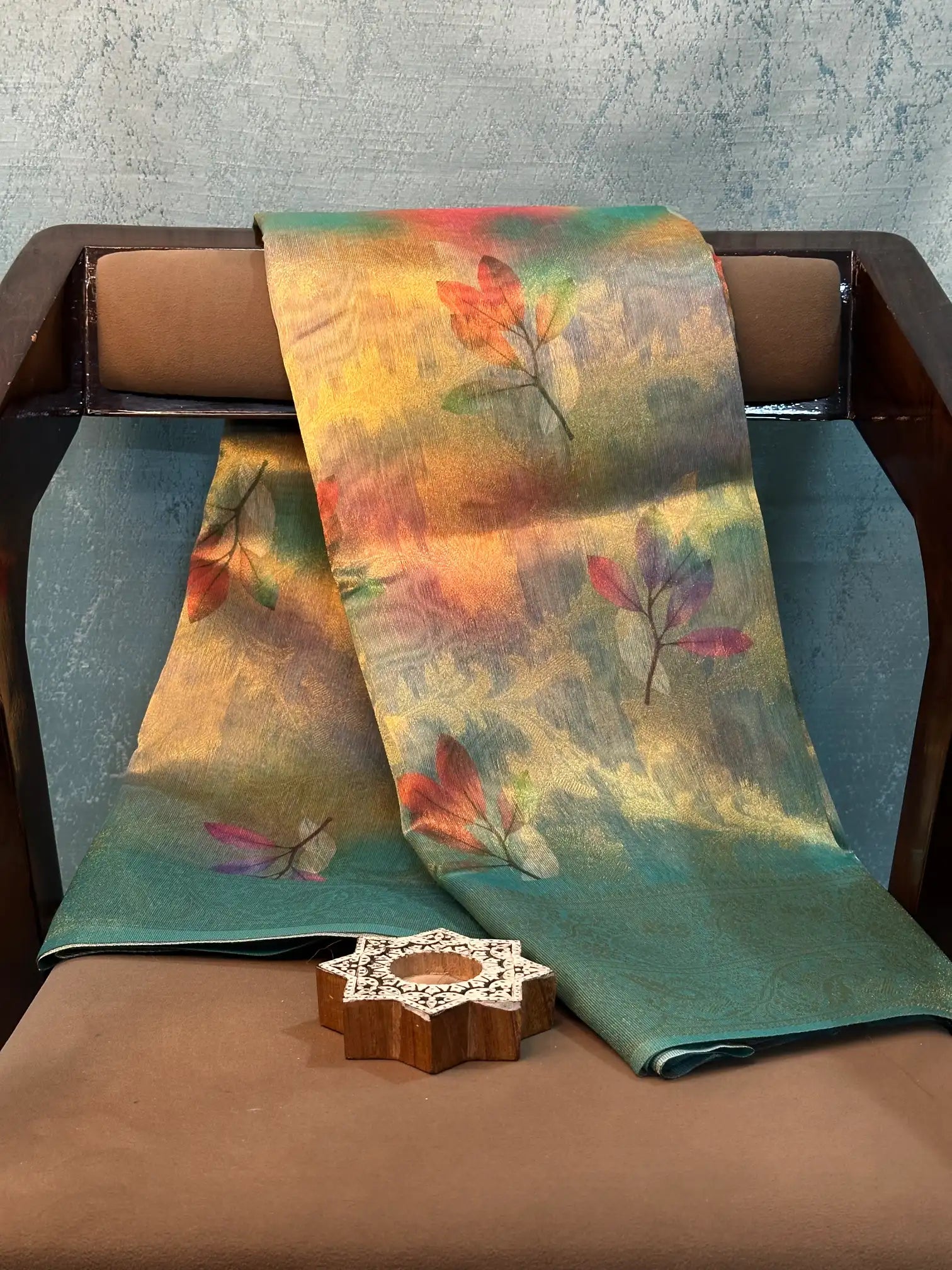 Contemporary Weave Kora Tissue Silk Banarasi Saree