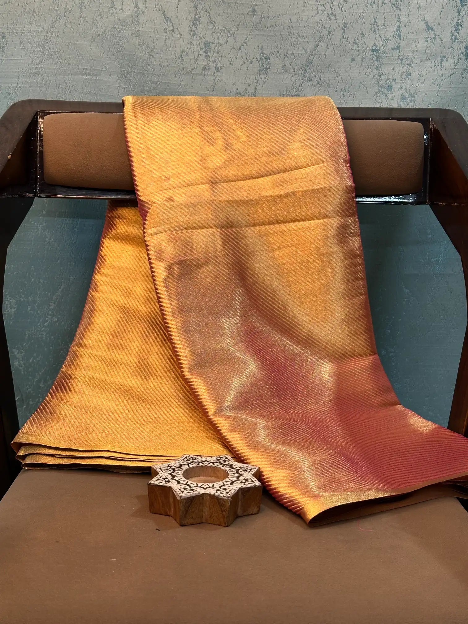 Contemporary Weave Kora Tissue Silk Banarasi Saree