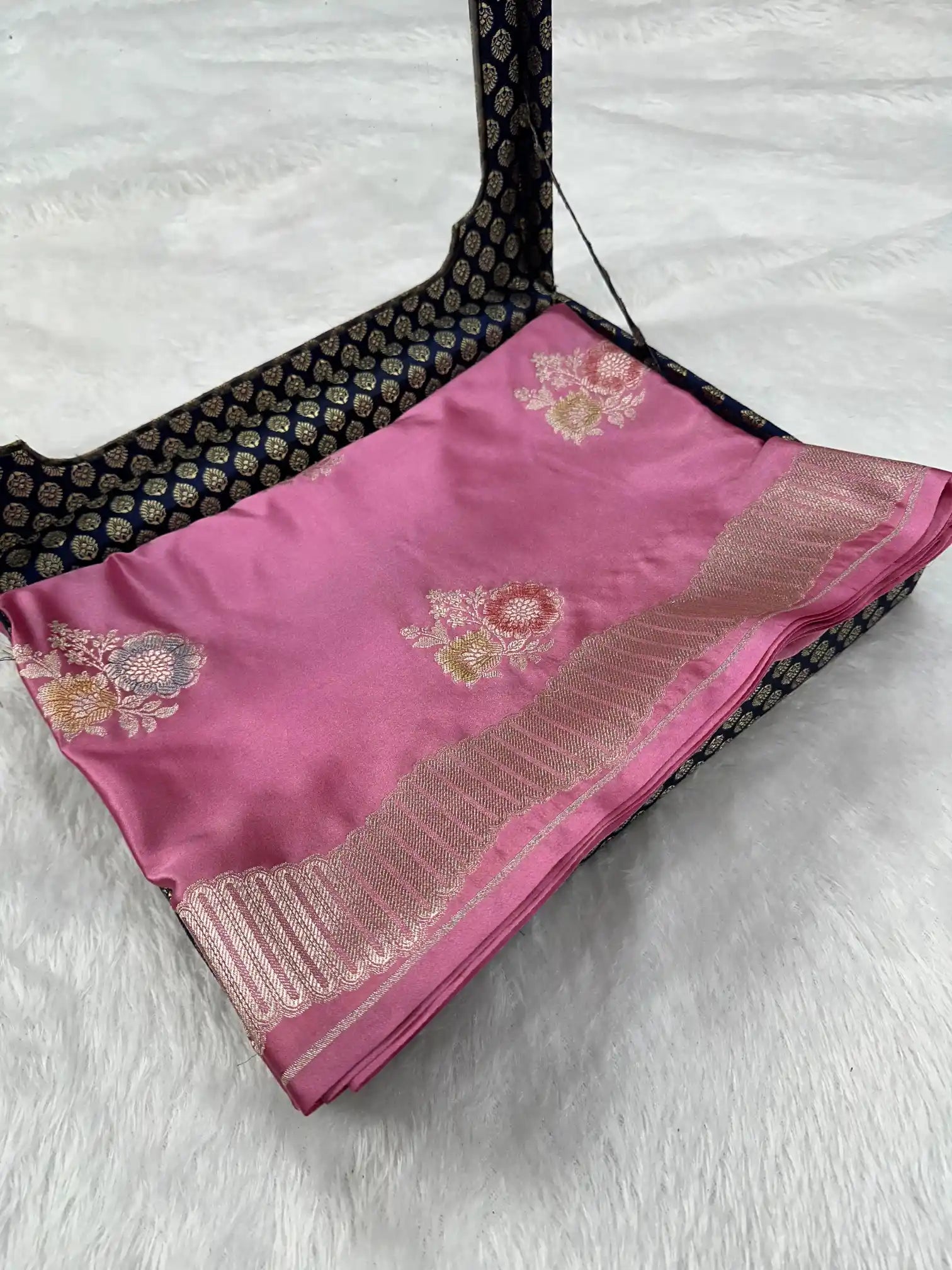 Baby Pink Handbrush Dyed Mashru Silk Banarasi Saree
